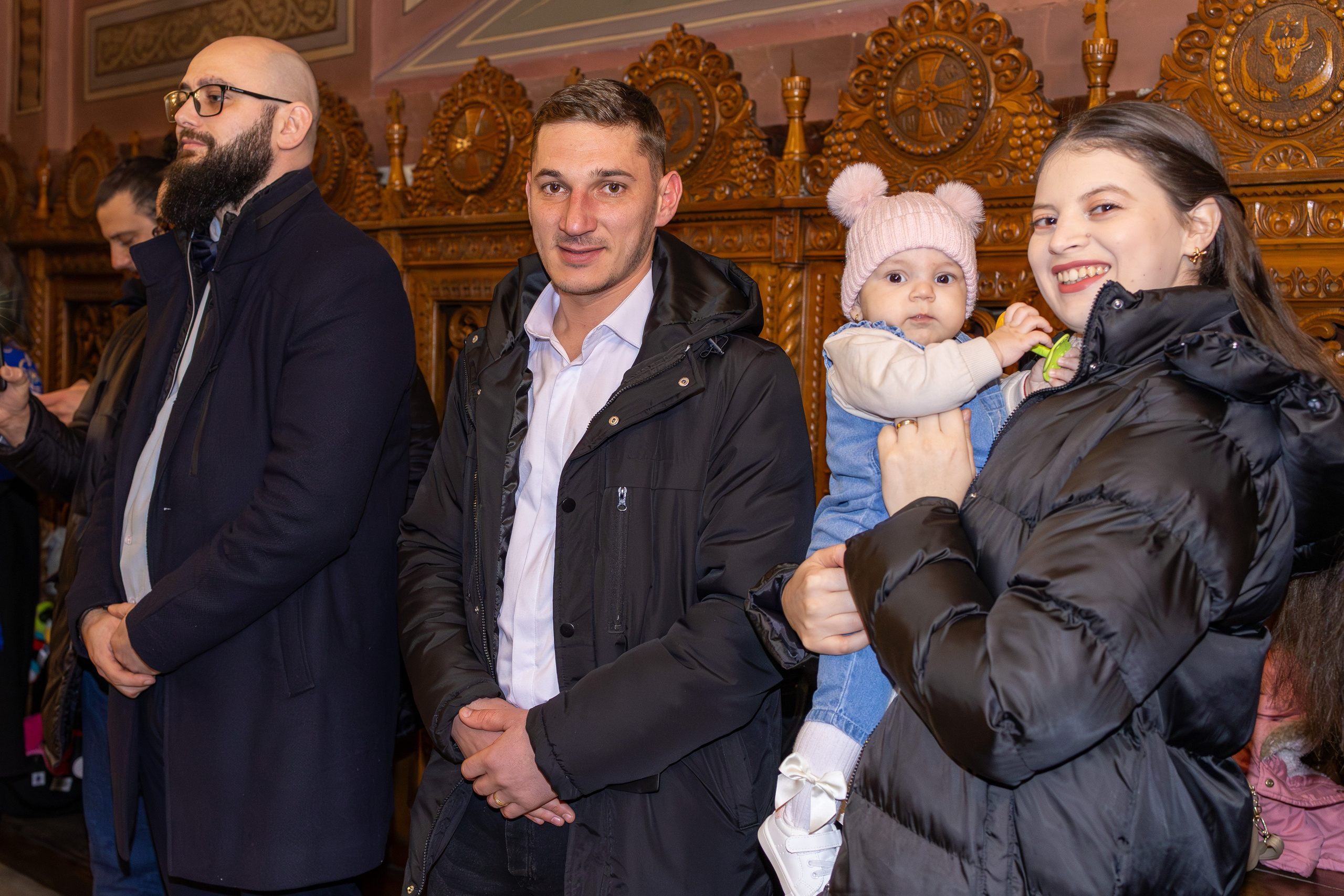Roua-Maria. Fotograf. Lucrez cu oameni, produse și spații. Portret și fotografie creativă. Bacău, România. Lidia Savinoiu
