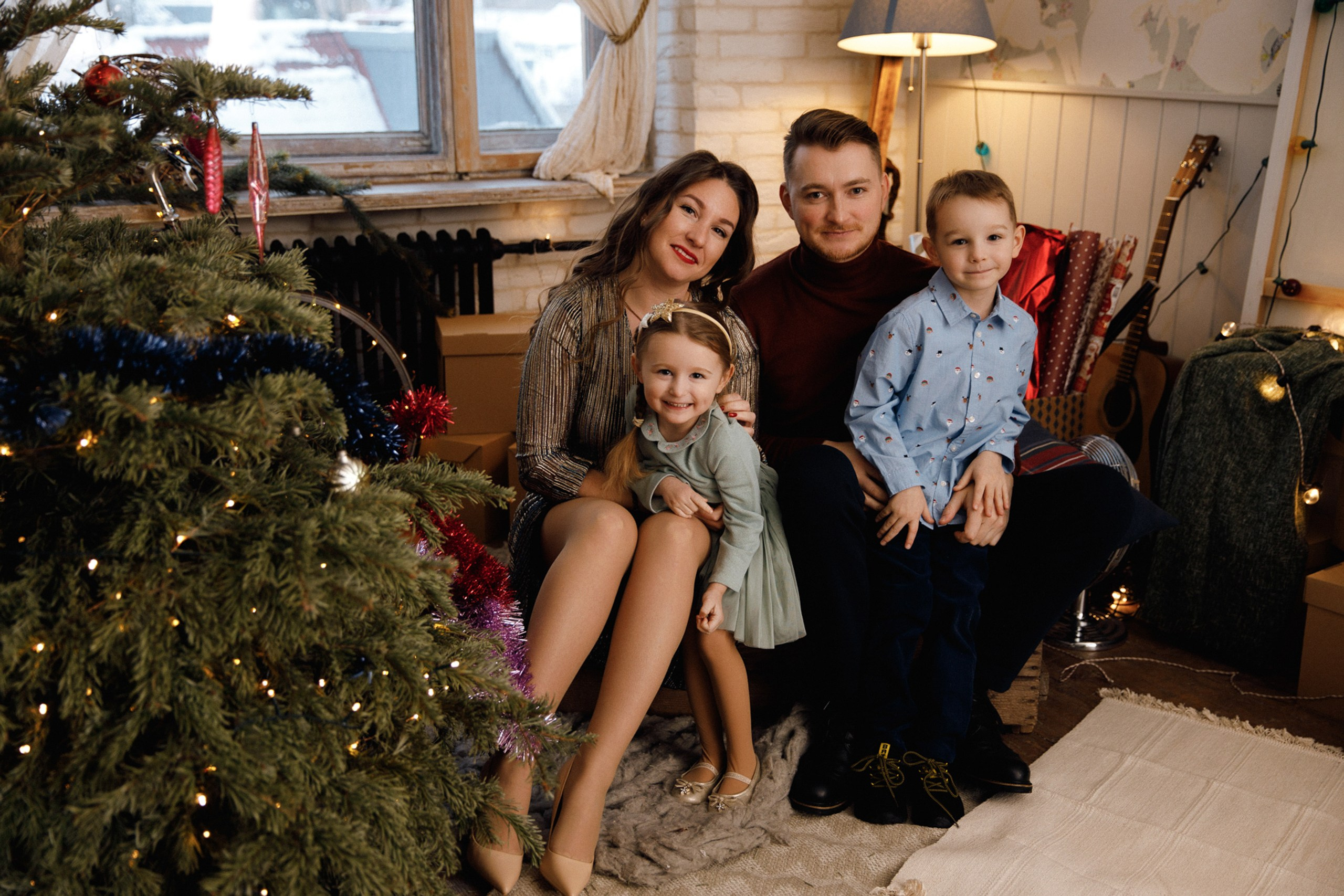 Christmas and New Year photo sessions in Riga, Latvia in studio. Evgeny Timofeyev | Wedding & Content photographer and videographer
