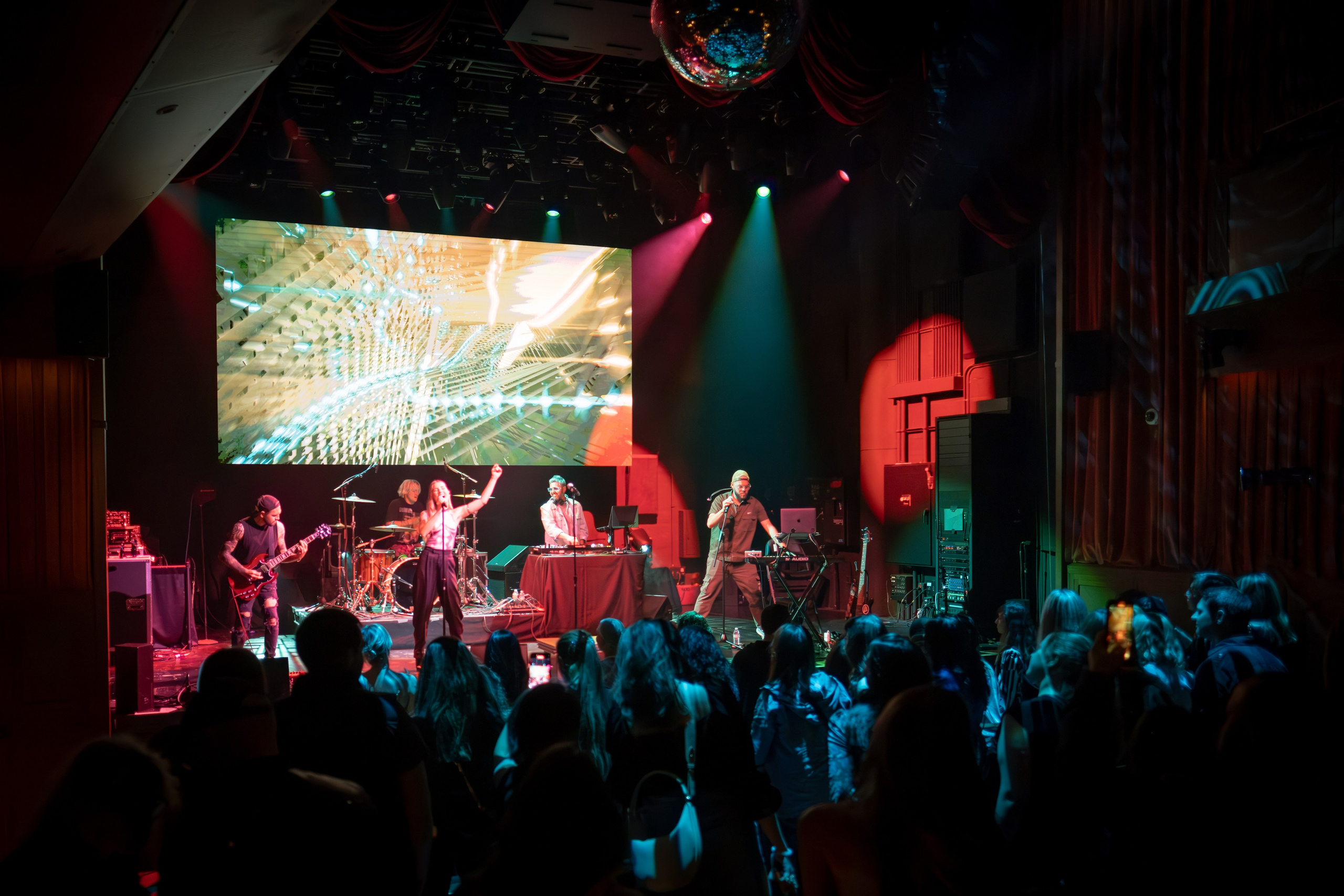 NIKITA PRESNYAKOV. Reportage concert portrait photography in the San Francisco Bay Area