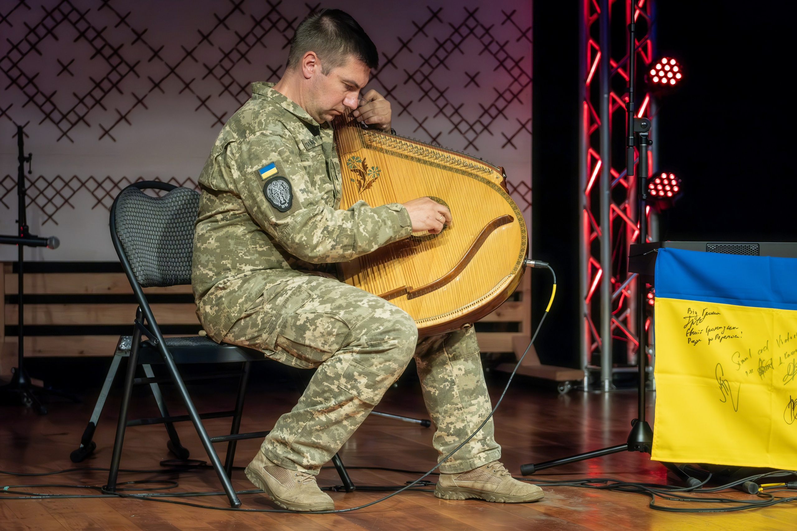 FROM THE UKRAINIAN FRONTLINE WITH THANKS. Reportage concert portrait photography in the San Francisco Bay Area