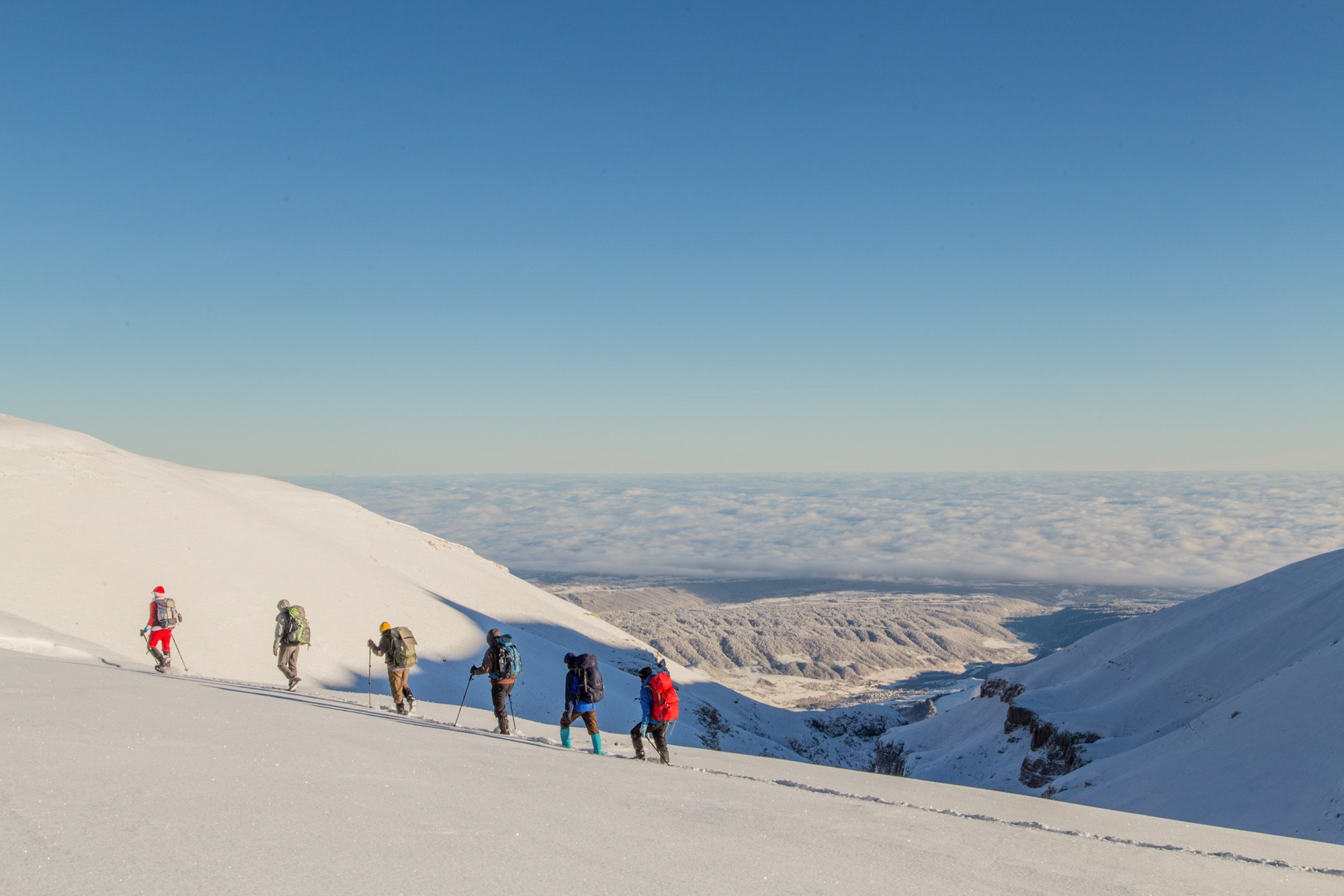 Şaxta Baba Ucqar Dağ Kəndlərində - Sosial Layihə. Bakıda Peşəkar Tədbir, Love Story və Təbiət Fotoqrafı — Elşən Baba