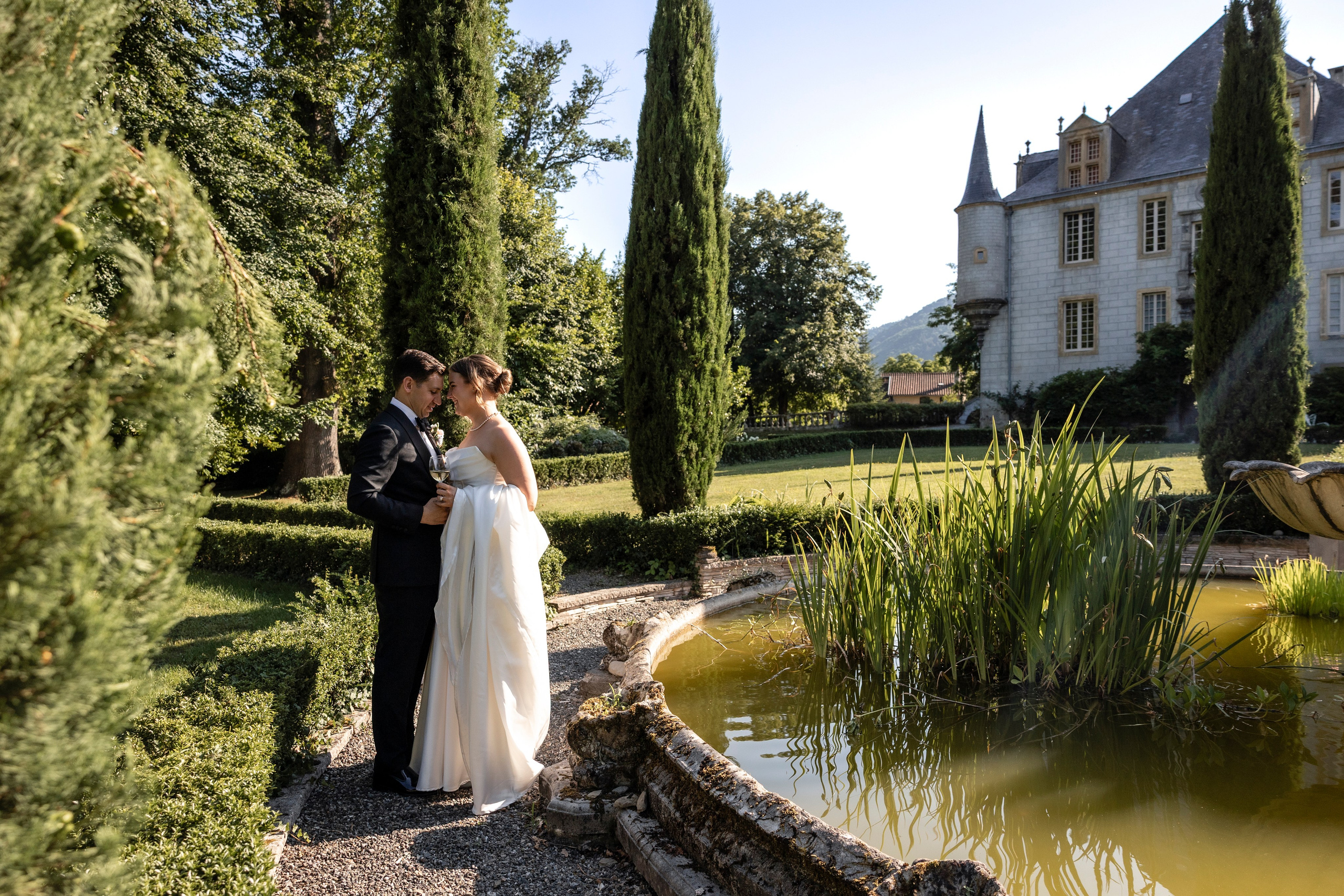 Château Elopement in Occitanie — Château Bagen | Southwest France. Eugénie Smirnova — Wedding & Elopement Photographer in Southwest France