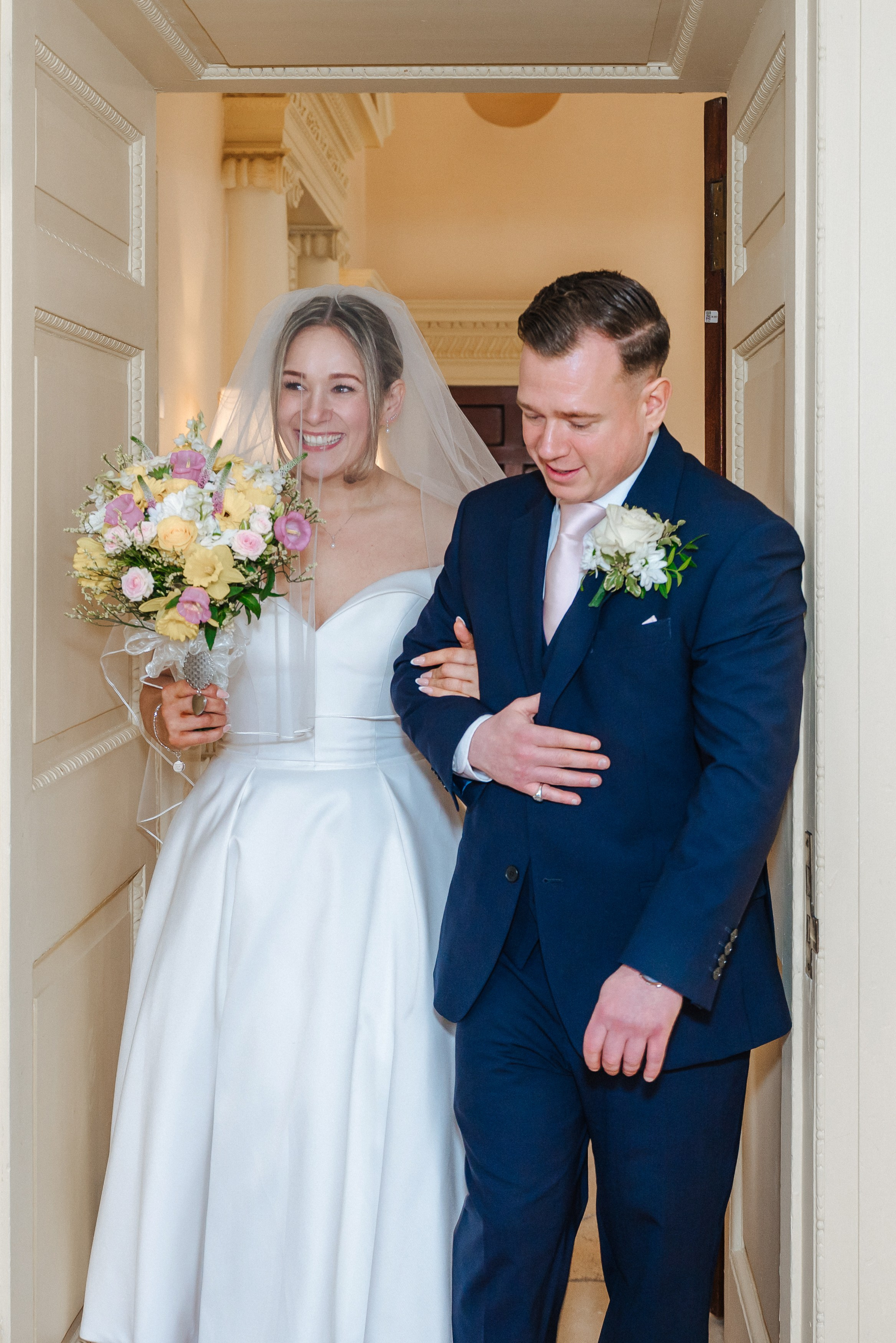 Luke and Nicola’s wedding at Danson House. Photographer in England Ekaterina Romanova