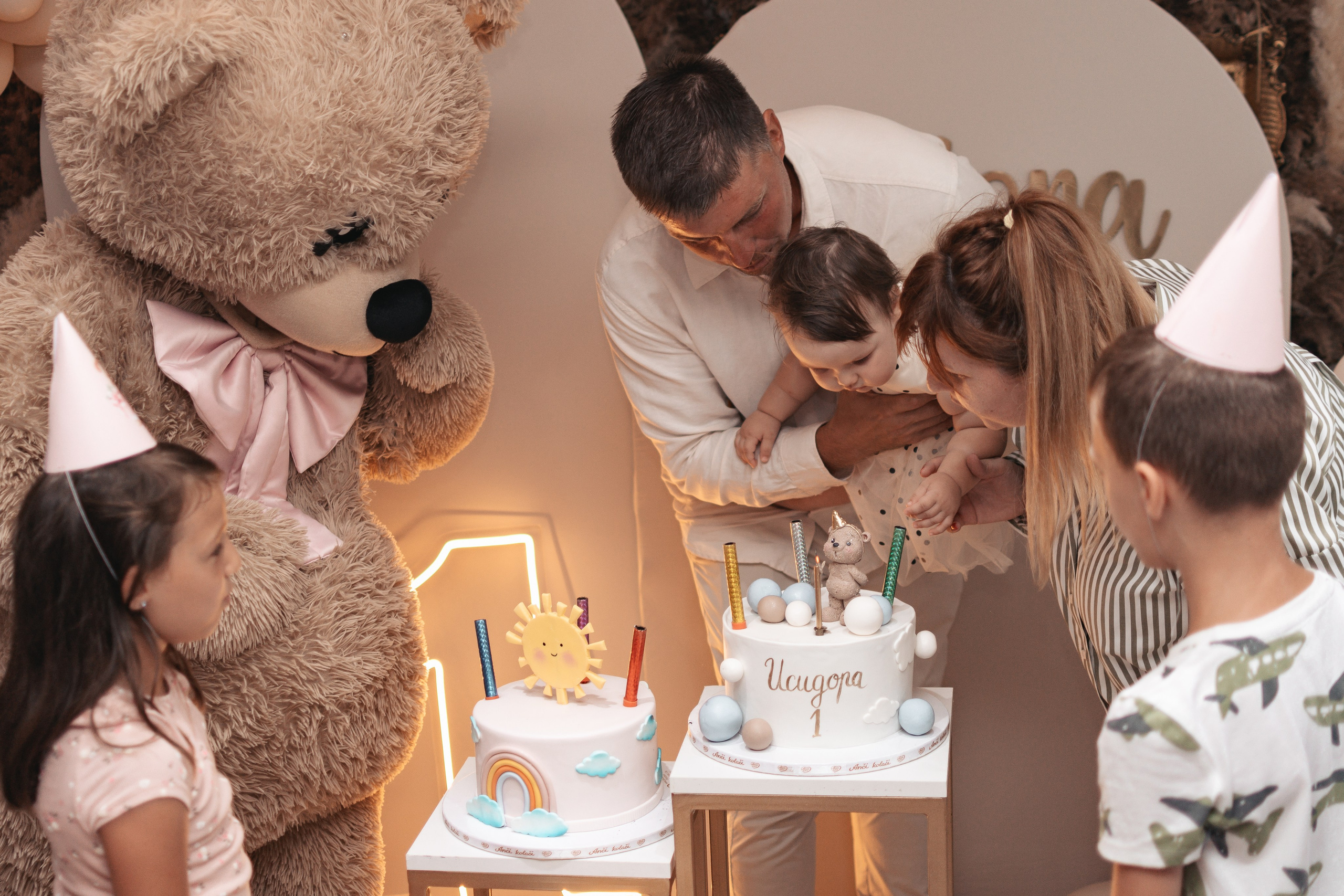 Isidora, rođendan. BambinaaPhotography