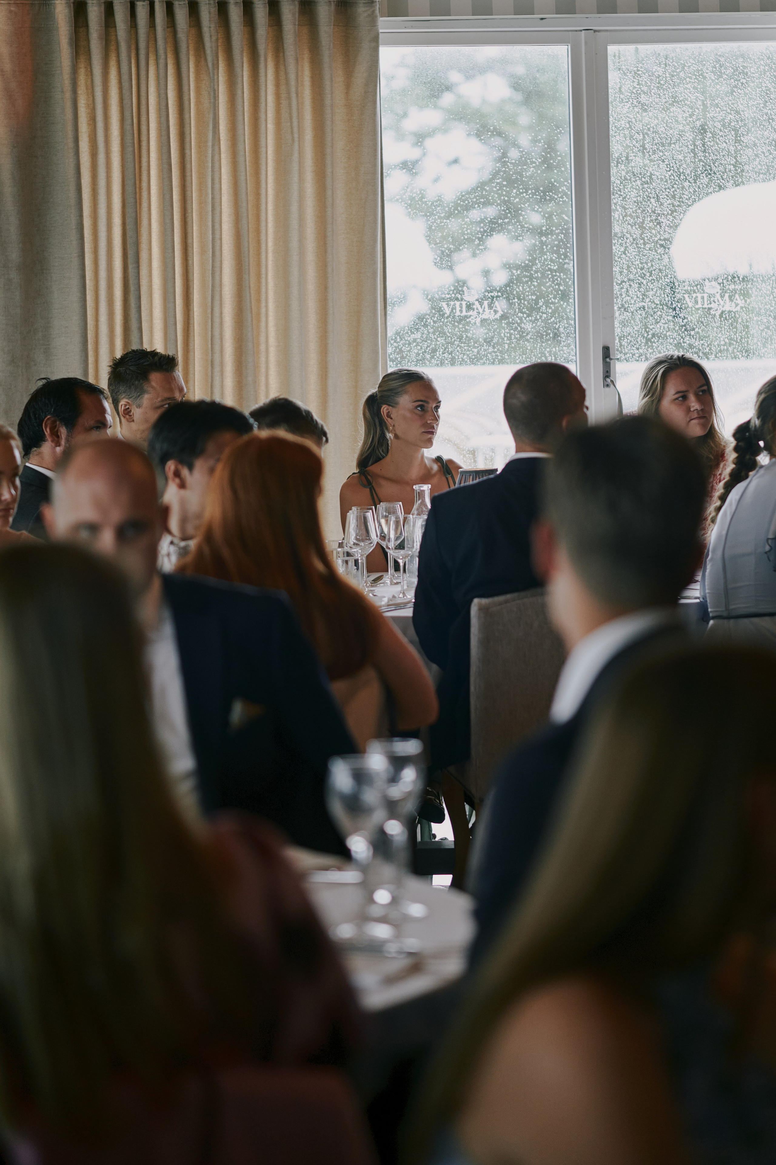 Fotografering bryllup. Bryllupsfotograf Oslo. Bryllupsfotograf i Oslo. André Korsak – candid og dokumentarisk fotograf