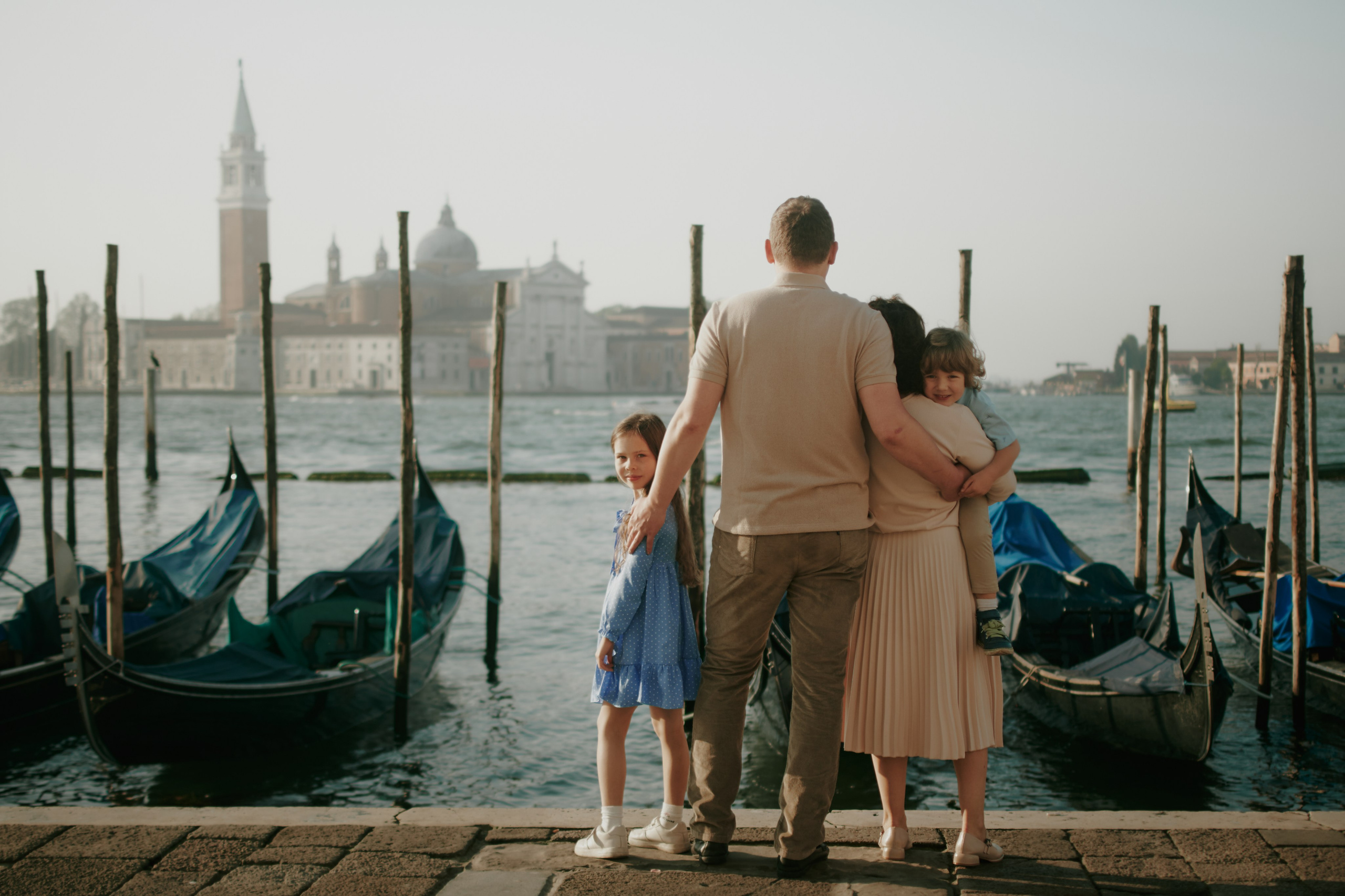 Morning Photosession for family in Venice. Фотограф в Венеции, Италия. Зотова Яна