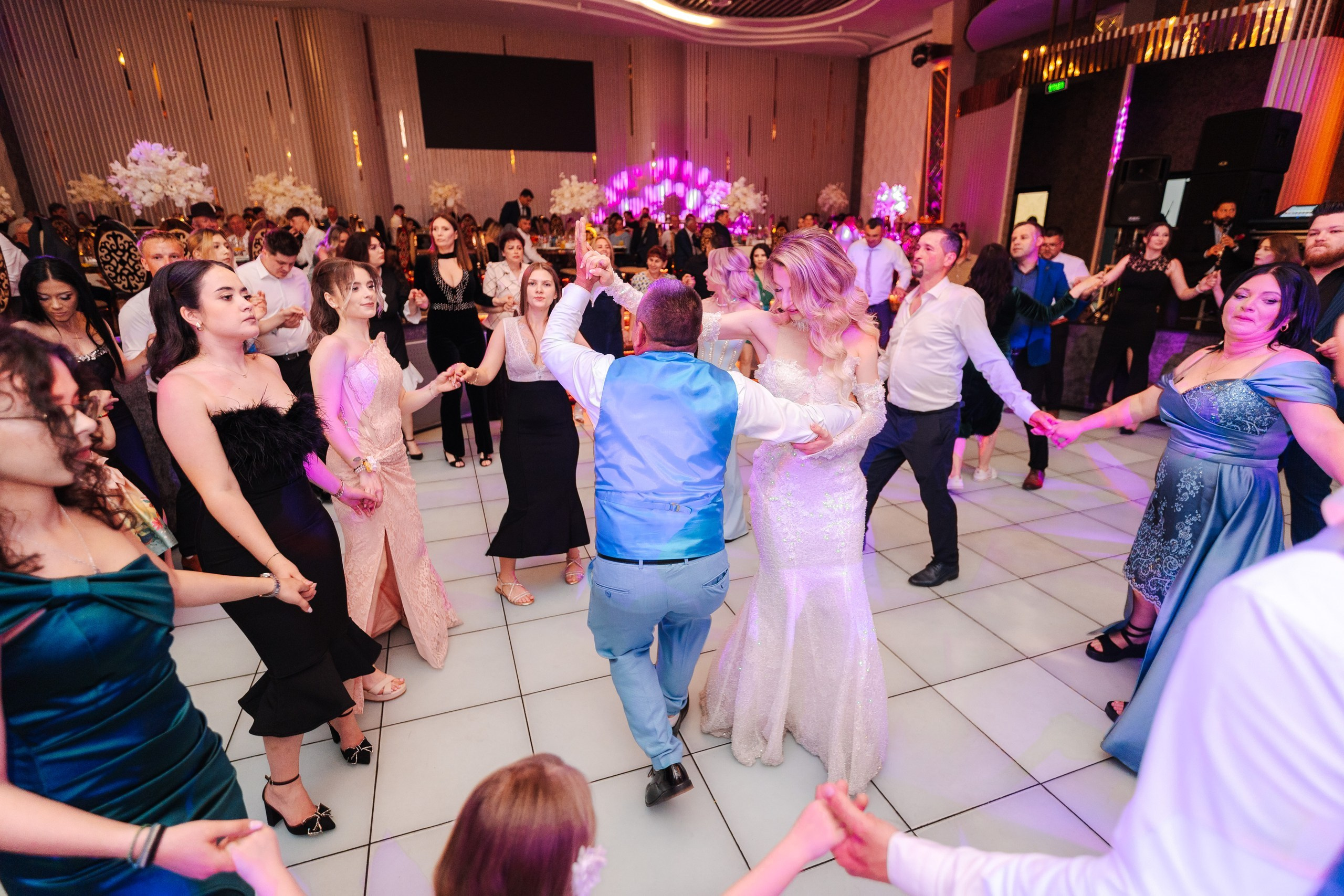 Catalin & Alexandra. Ionut Cimpoes FOTOGRAF