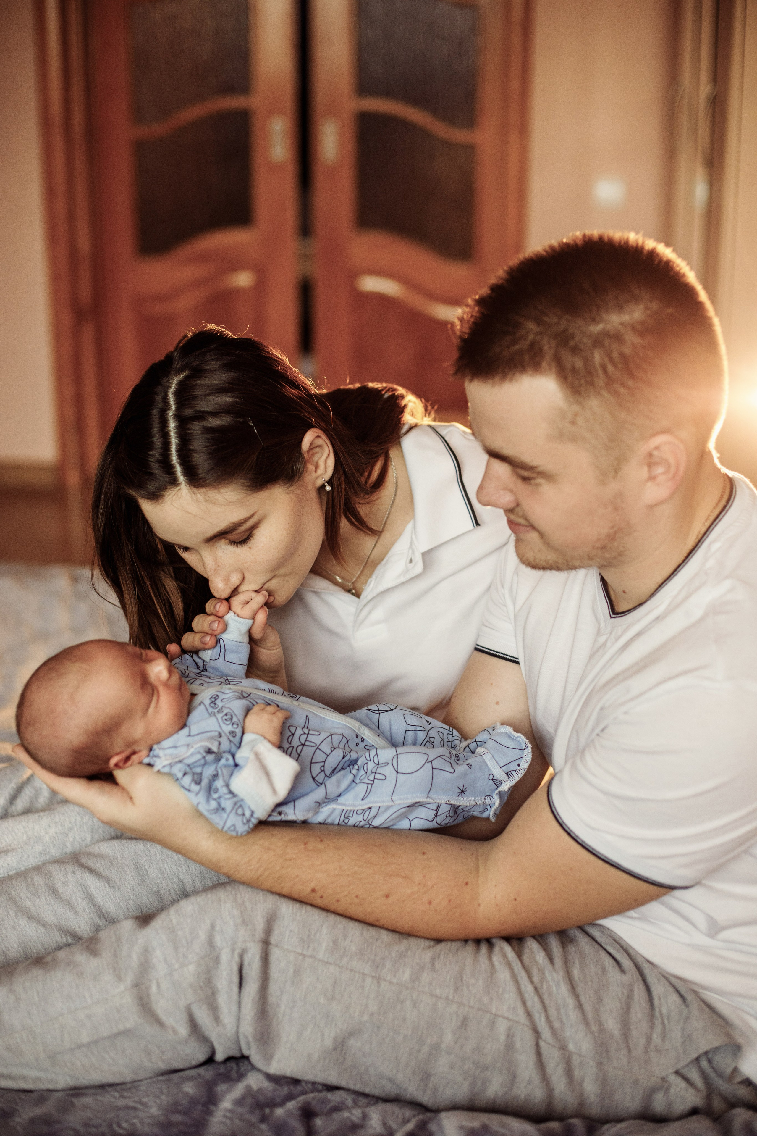 Home Newborn Photography – Candid & Intimate Moments. Alisa Tant — Family and newborn photographer Bucks County, Montgomery county, Philadelphia, NJ