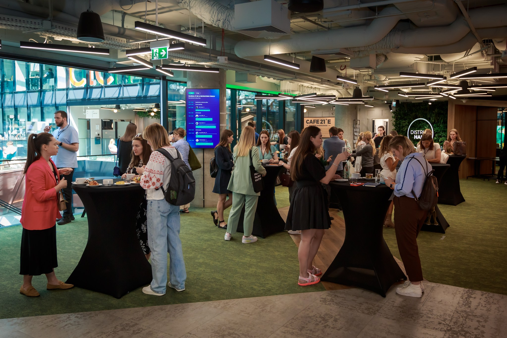 WYDARZENIA BIZNESOWE. Fotograf w Warszawie-Konstantin Golubev