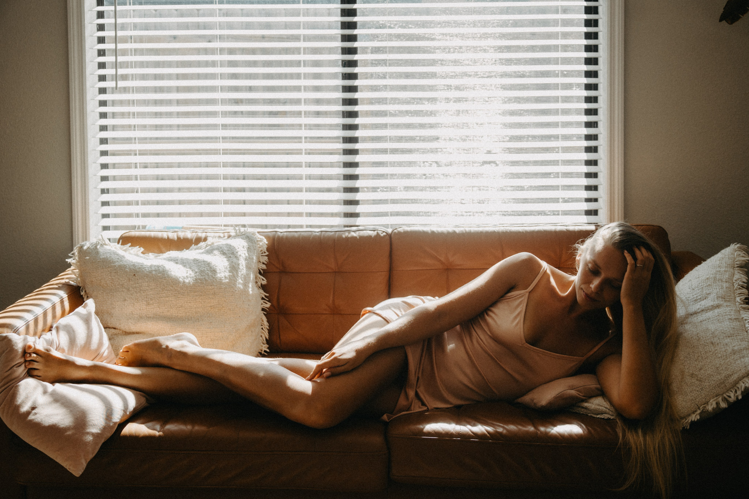 Women. Alya Leto Photographer