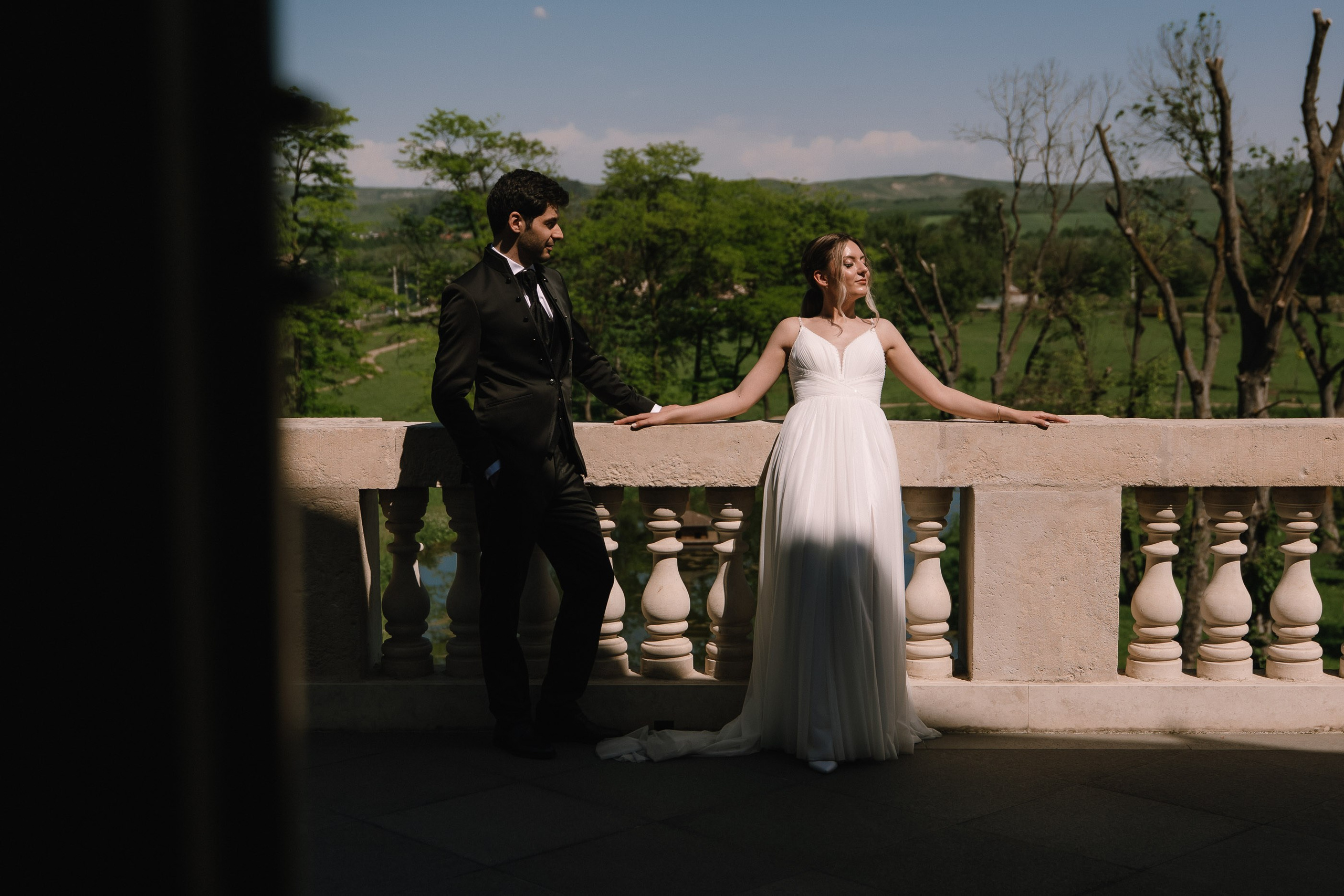 Ședință Foto Nuntă Trash The Dress la castelul Banffy din Răscruci