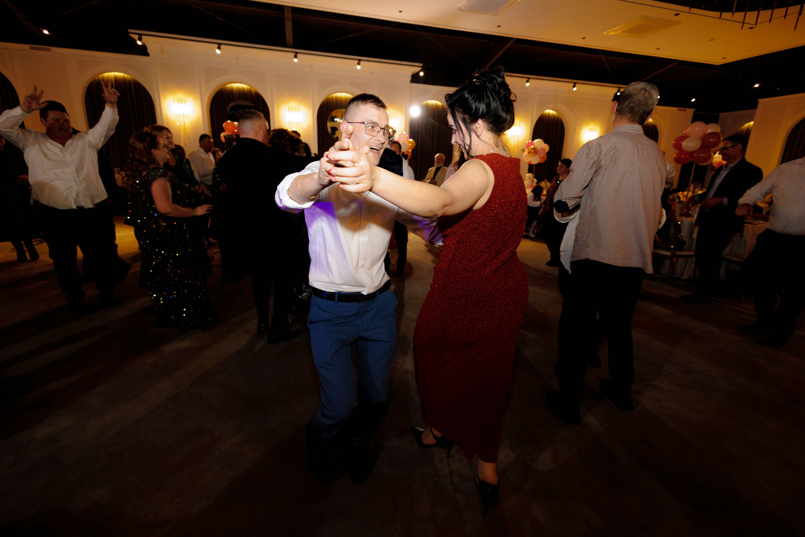 Povestea voastră, regizată de noi |Cristi Turculet Videograf Nuntă Suceava | wedding highlight. Servicii foto-video profesionale, pentru momente de neuitat