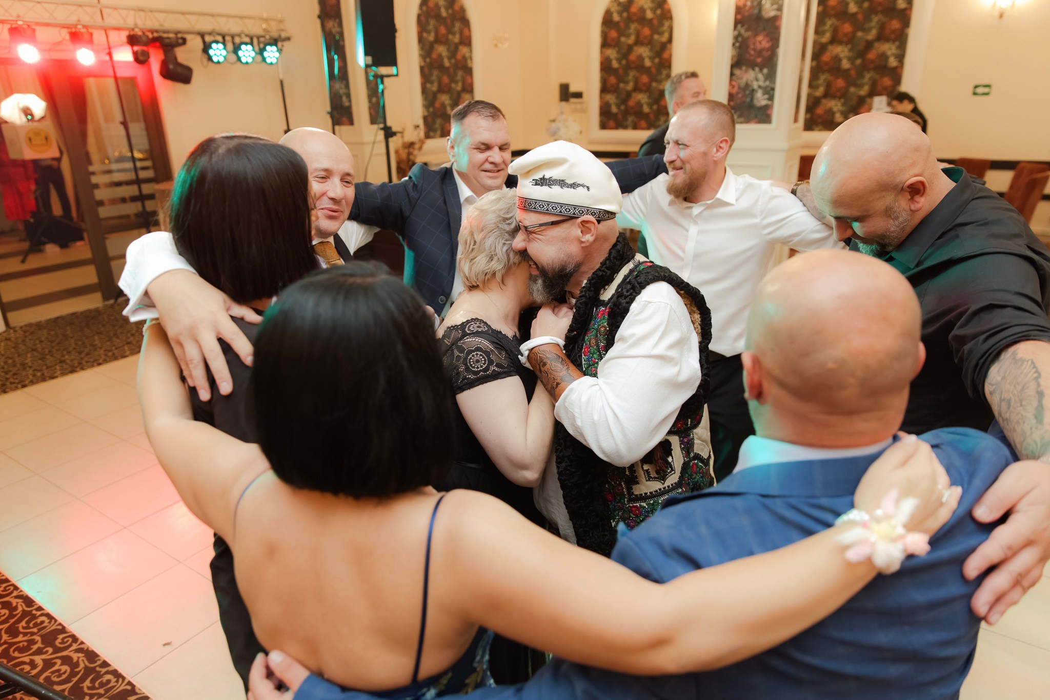 Mihai & Oana. Servicii foto-video profesionale, pentru momente de neuitat