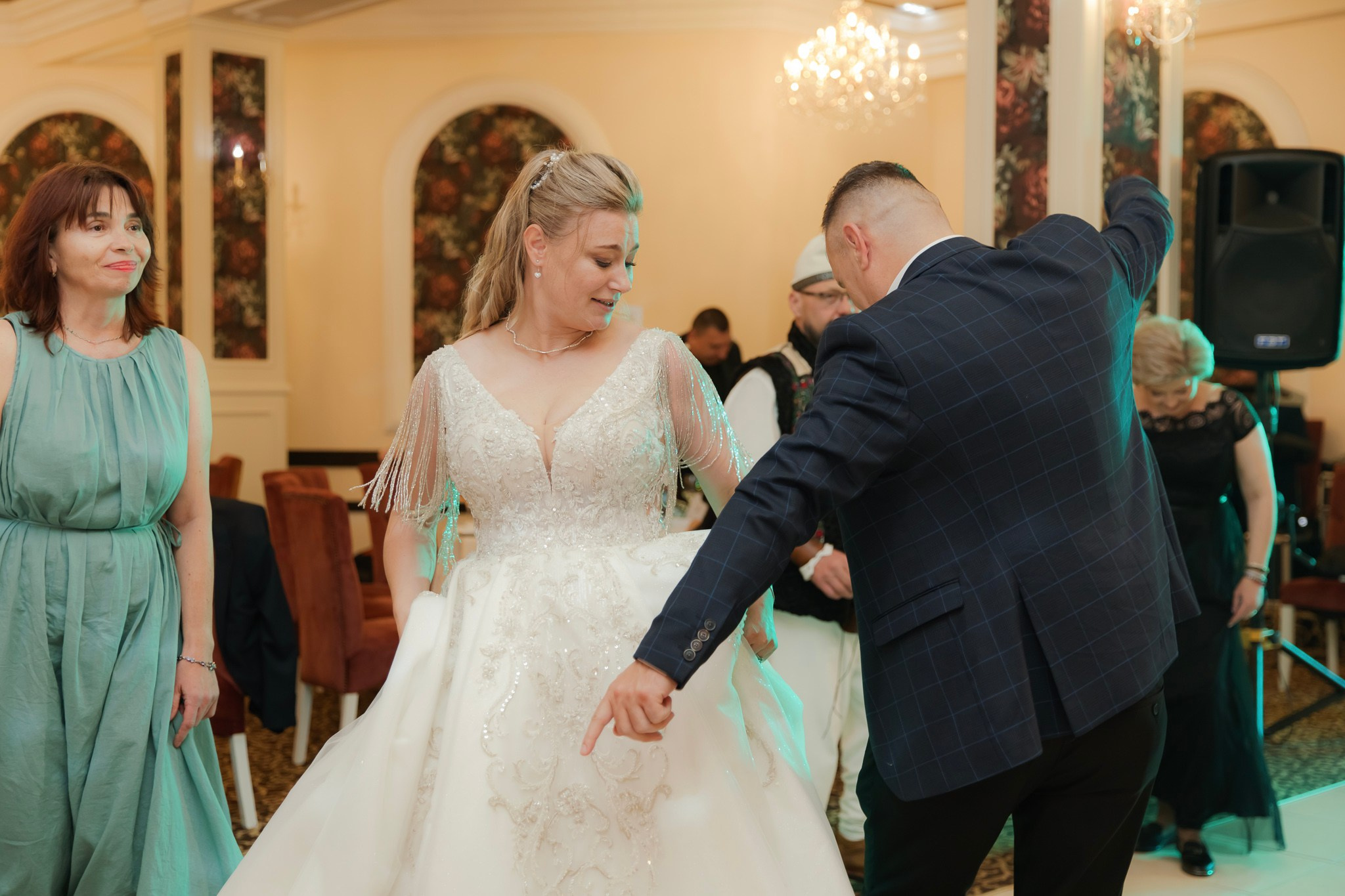 Mihai & Oana. Servicii foto-video profesionale, pentru momente de neuitat