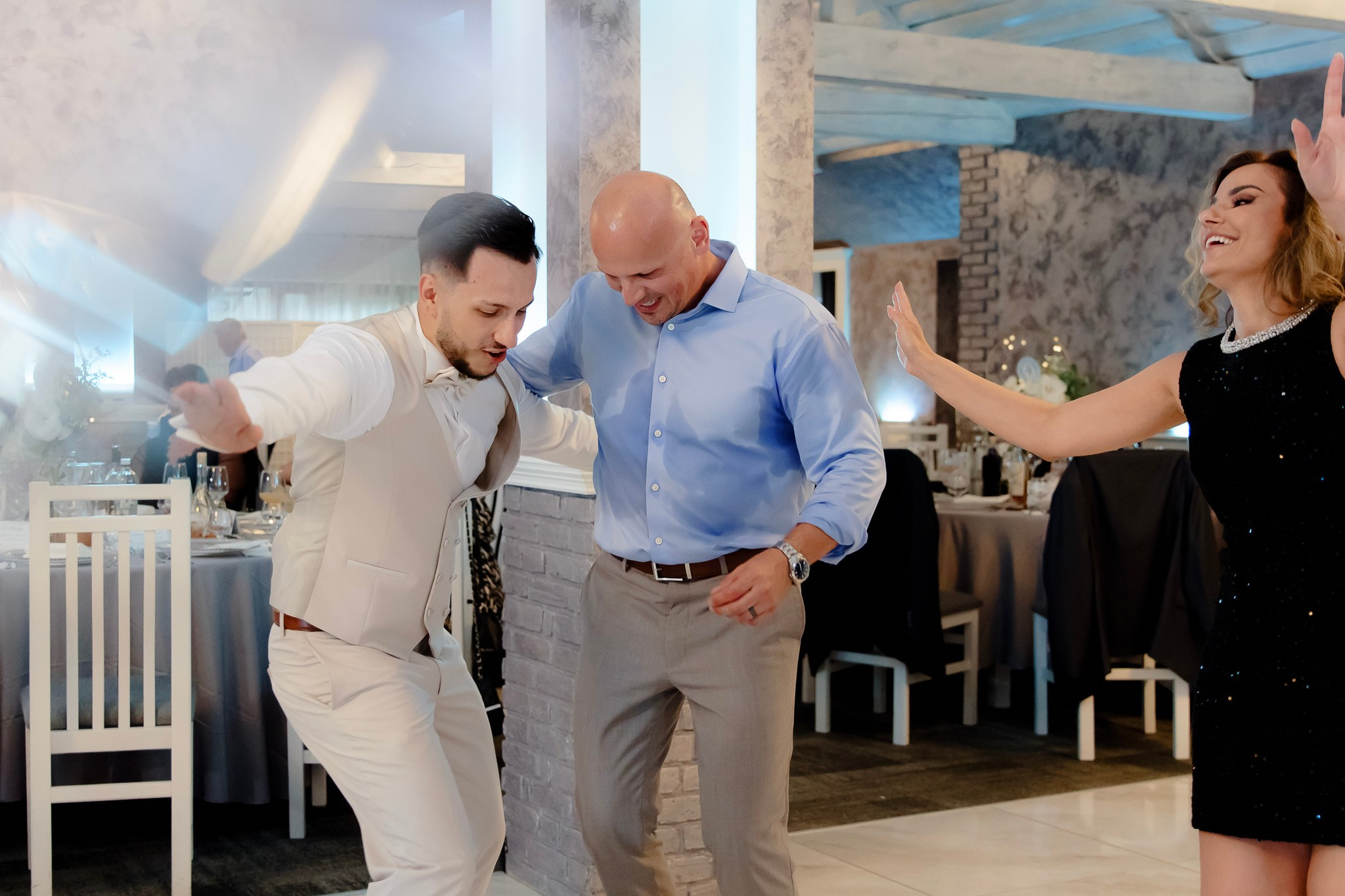 Ioana & Ionuț | Nuntă de poveste la Păstrăvăria Poiana din Mălini județul Suceava. Servicii foto-video profesionale, pentru momente de neuitat