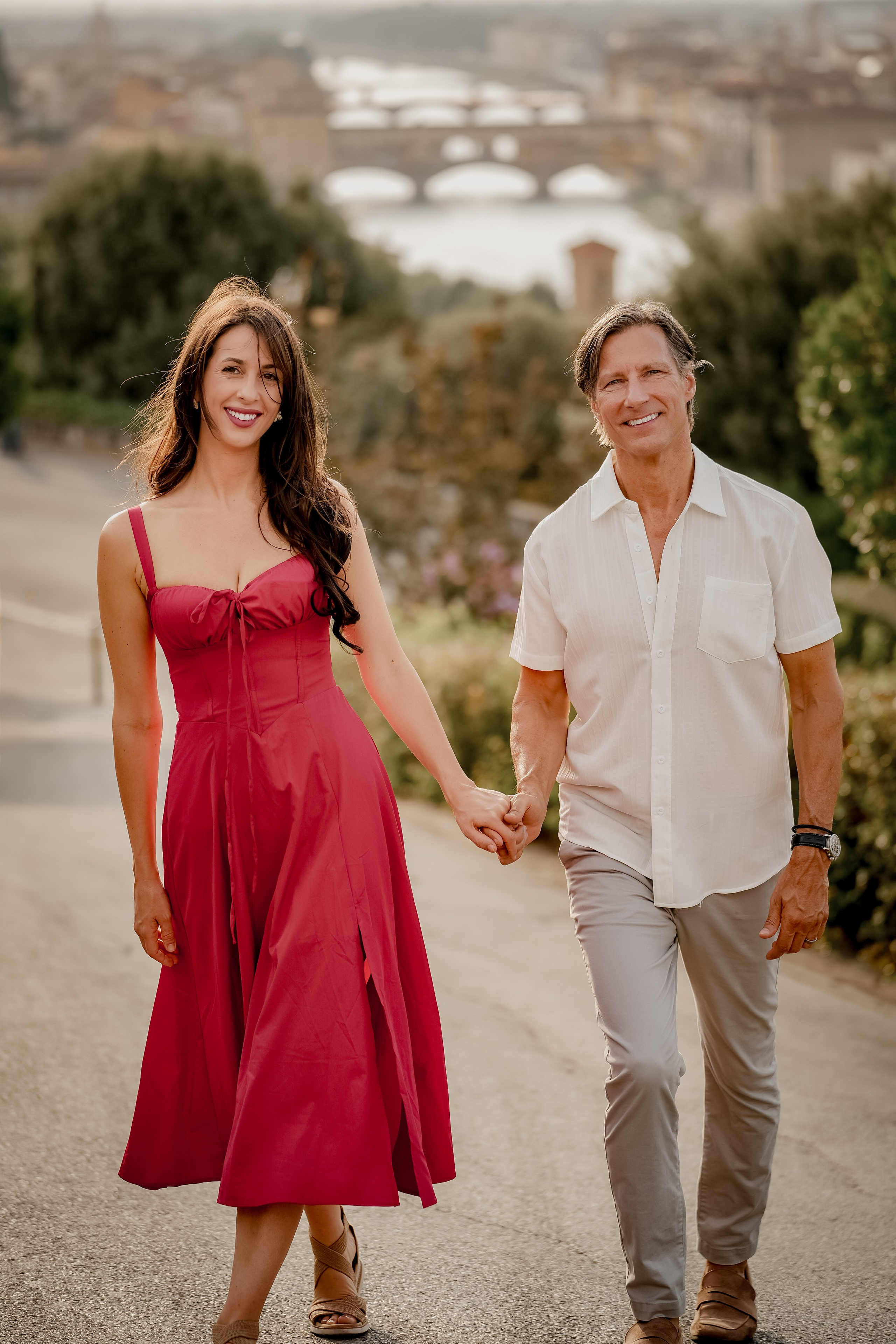 Family Photoshoot. Wedding Photographer in Italy