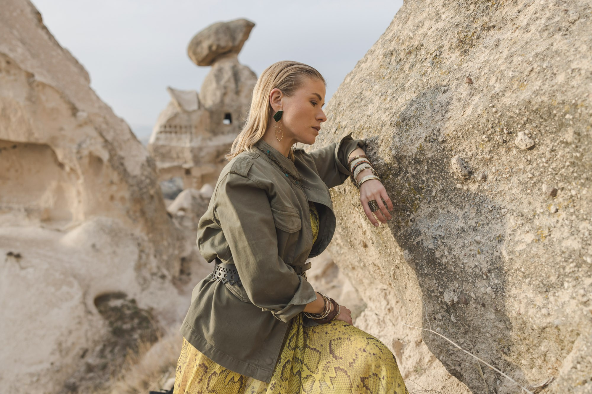 Photoshoot at Uçhisar Castle in Cappadocia. Julia Ganch I Fashion Wedding Photography I Cappadocia Turkey