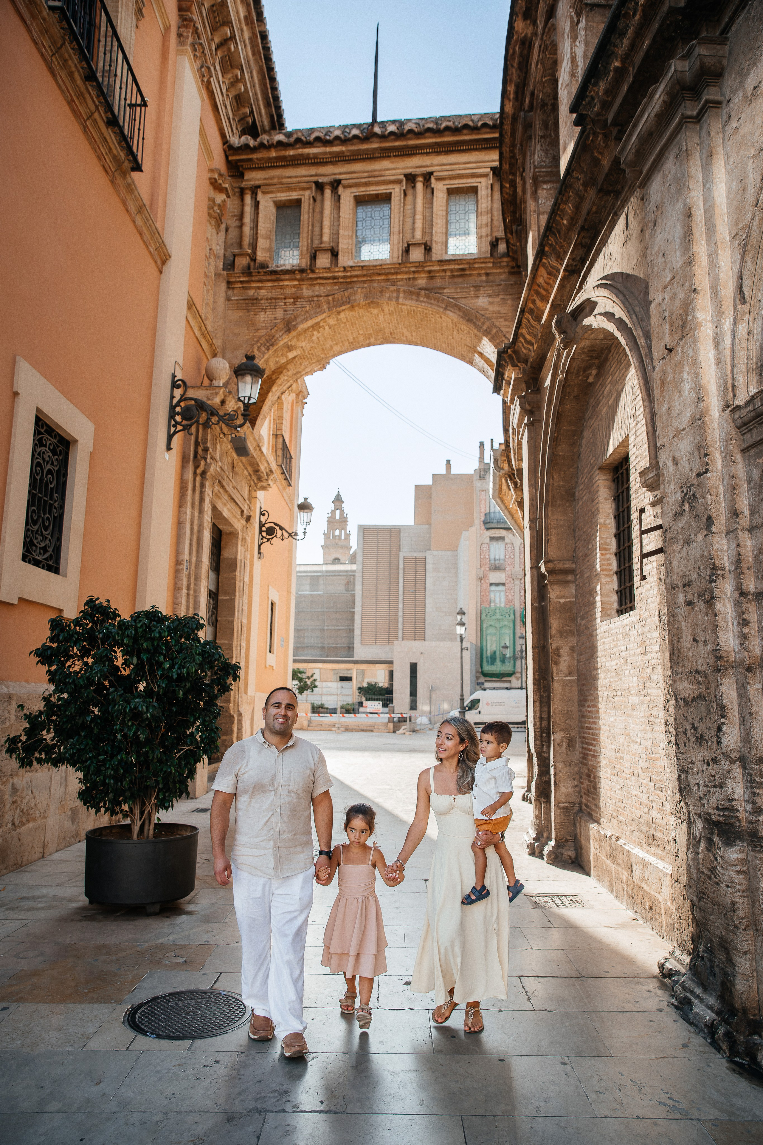 Family Photography by Julia Gnatenko | Photo Sessions in Valencia, Alicante, Barcelona, Spain. Julia Gnatenko — Photographer Valencia, Alicante, Barcelona, Spain, Europe