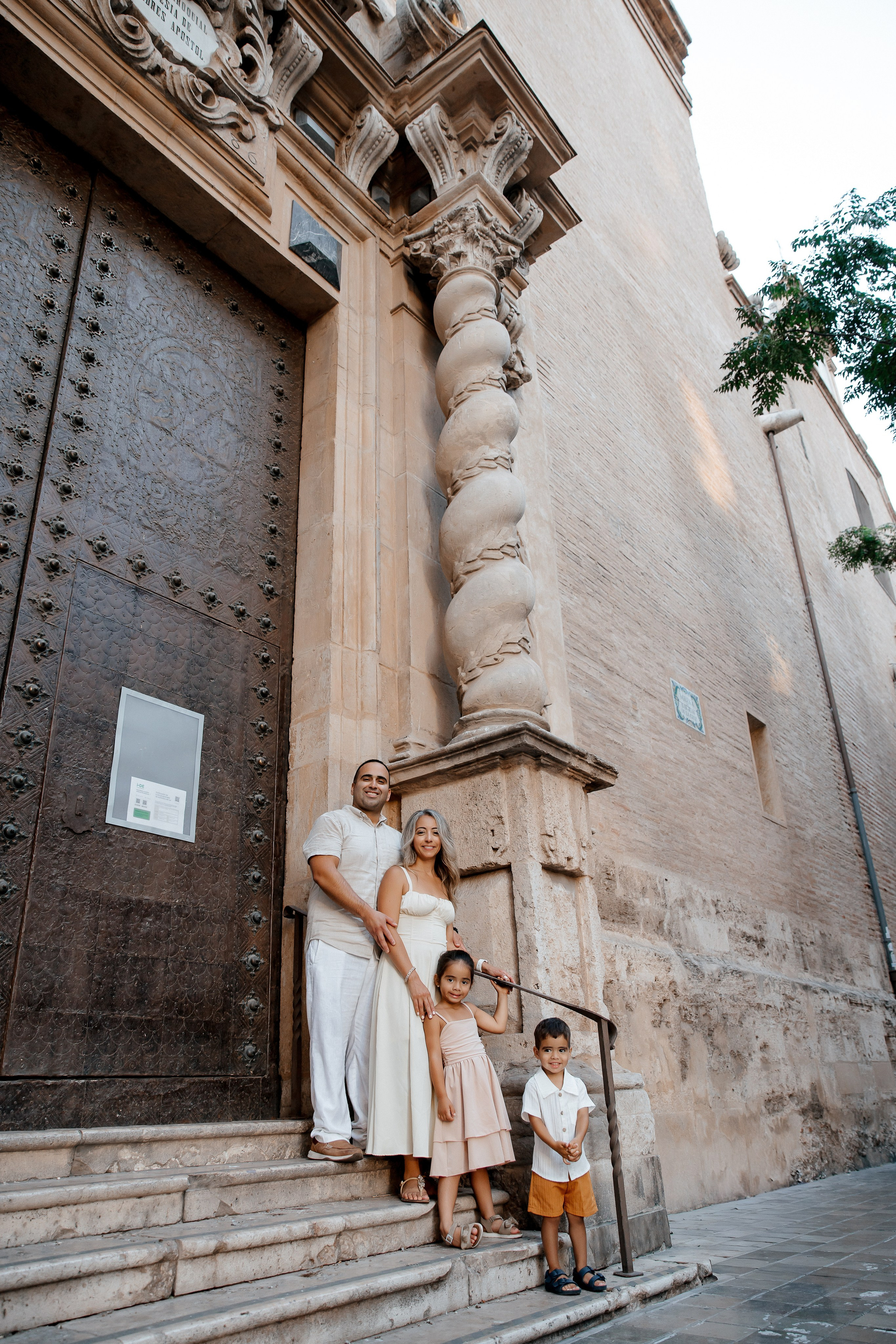 Family Photography by Julia Gnatenko | Photo Sessions in Valencia, Alicante, Barcelona, Spain. Julia Gnatenko — Photographer Valencia, Alicante, Barcelona, Spain, Europe