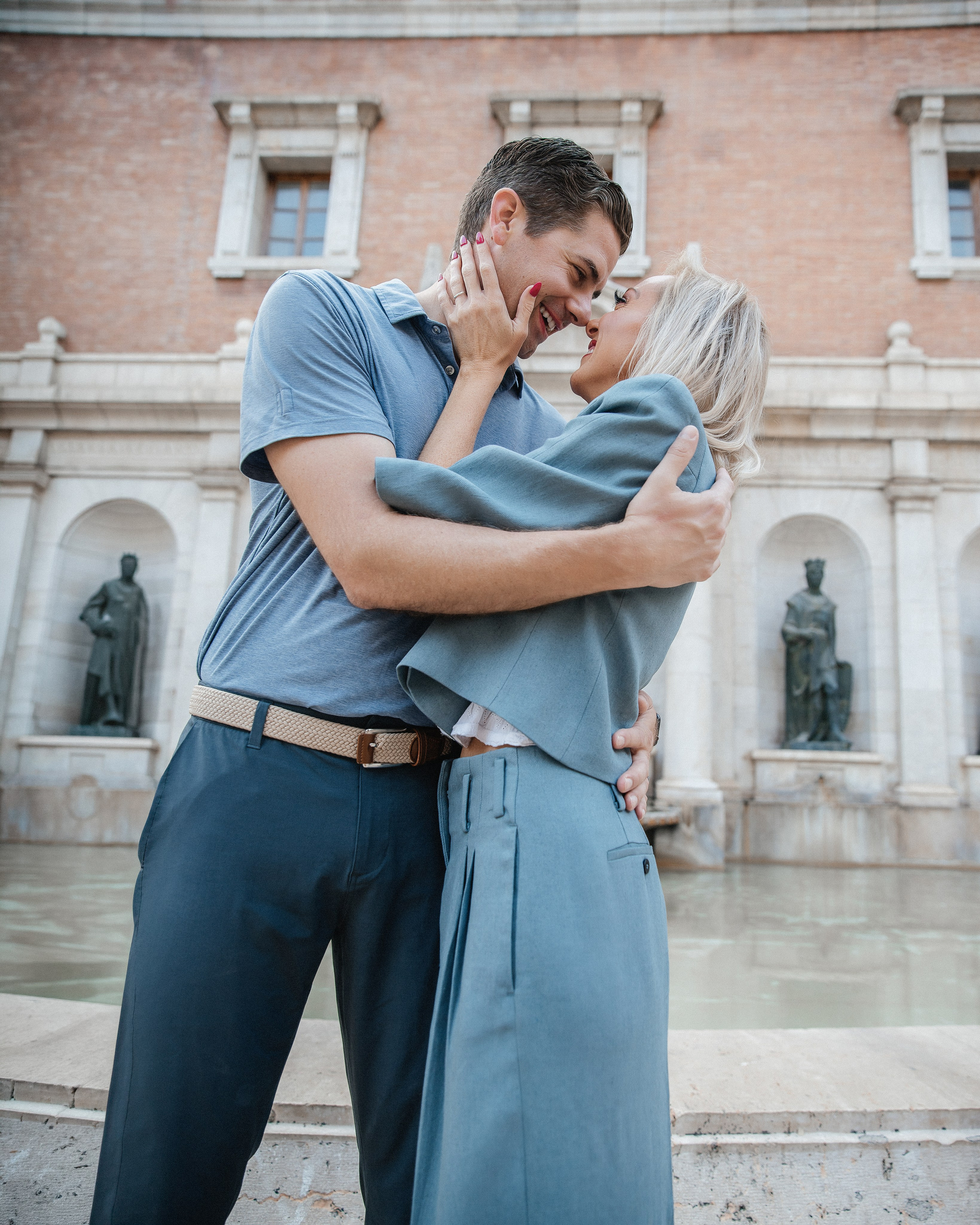 Fotografía de Pareja por Julia Gnatenko | Sesiones Románticas en Valencia, Alicante, Barcelona, España. Julia Gnatenko — Fotógrafa en Valencia, Alicante, Barcelona, España y Europa