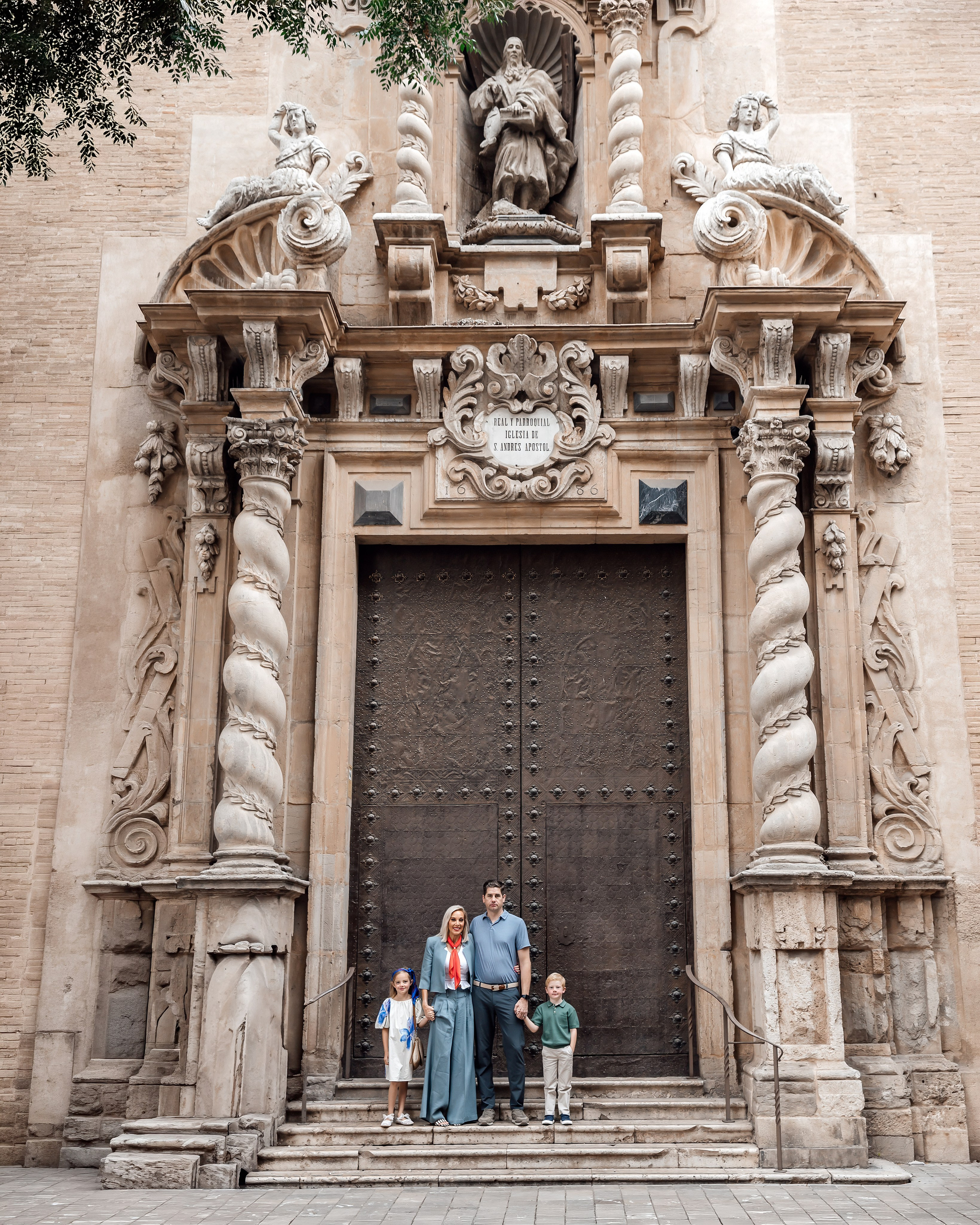 Fotografía Familiar por Julia Gnatenko | Sesiones de Fotos en Valencia, Alicante, Barcelona, España. Julia Gnatenko — Fotógrafa en Valencia, Alicante, Barcelona, España y Europa