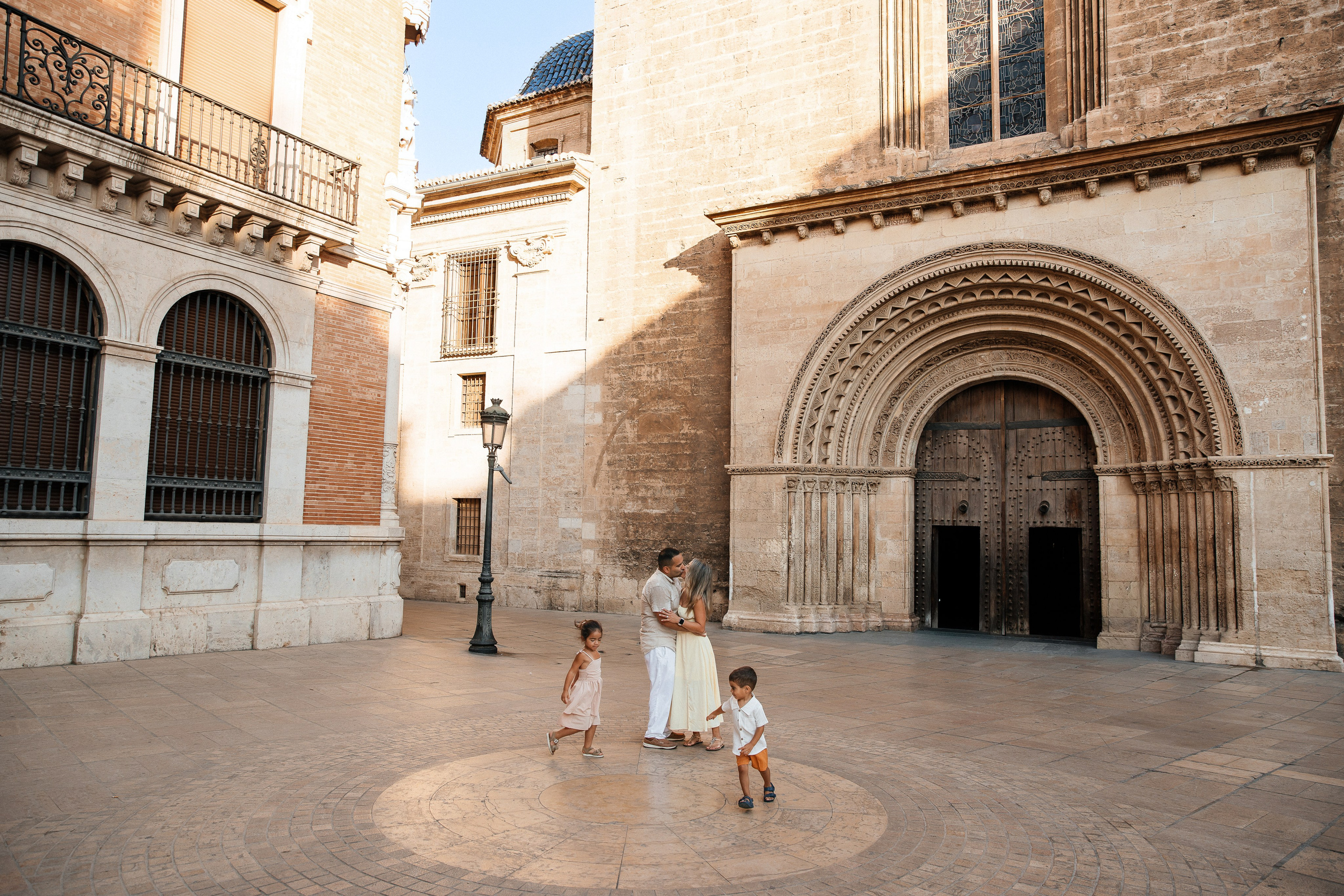 Family Photography by Julia Gnatenko | Photo Sessions in Valencia, Alicante, Barcelona, Spain. Julia Gnatenko — Photographer Valencia, Alicante, Barcelona, Spain, Europe