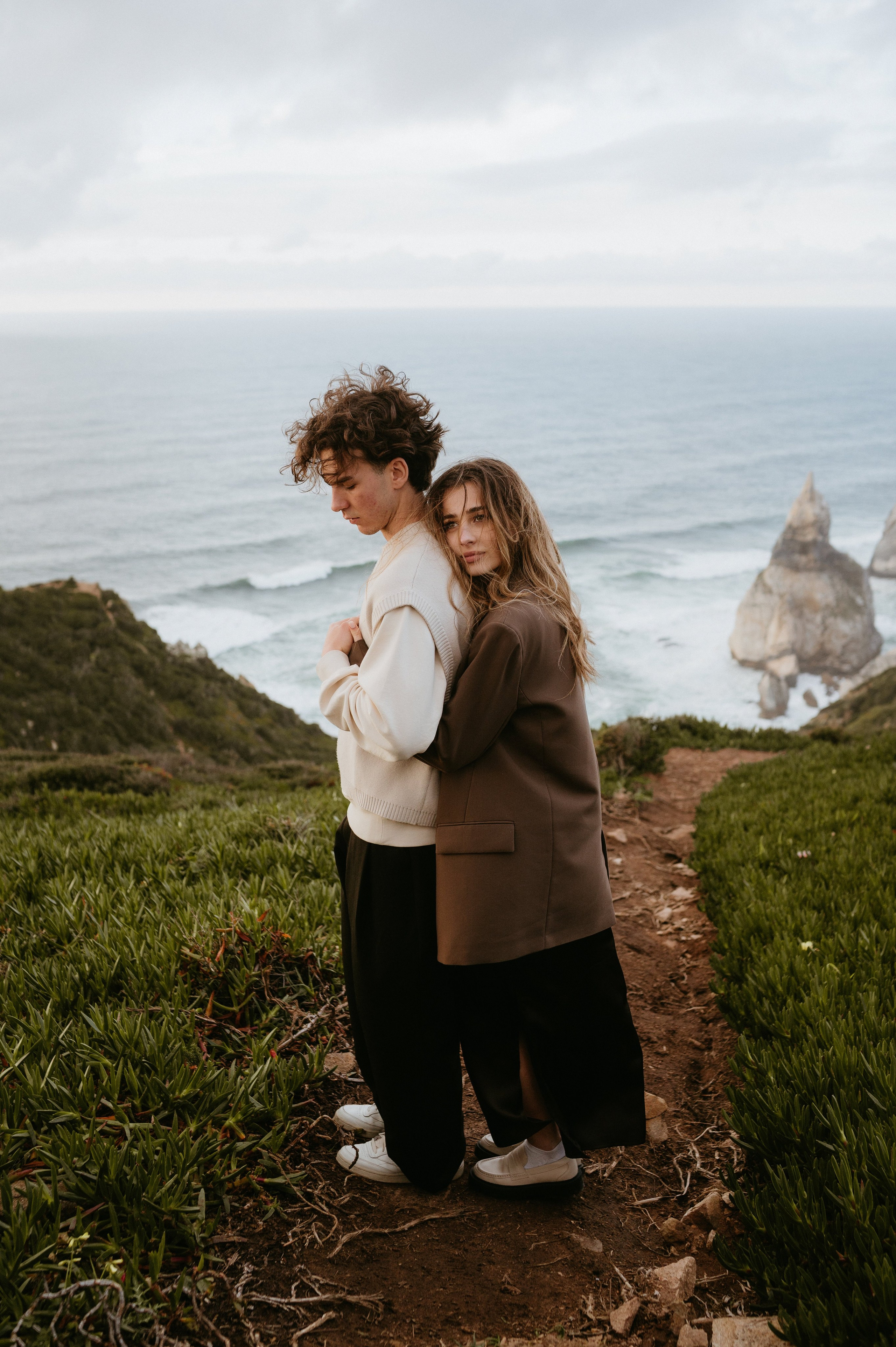 Praia da Ursa – ședință foto de cuplu într-un loc magic din Portugalia. Valentin Melen — wedding photographer