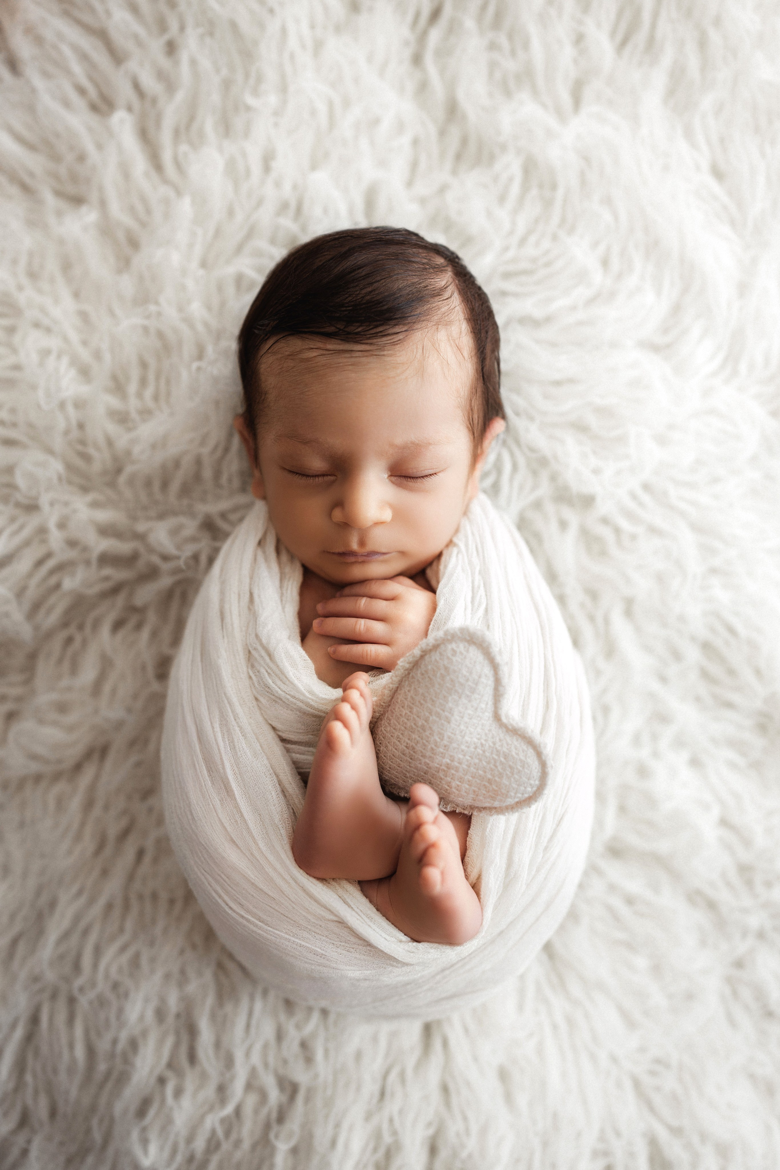 Newborn Natural. Newborn, kids, family photographer based near Zurich, Switzerland