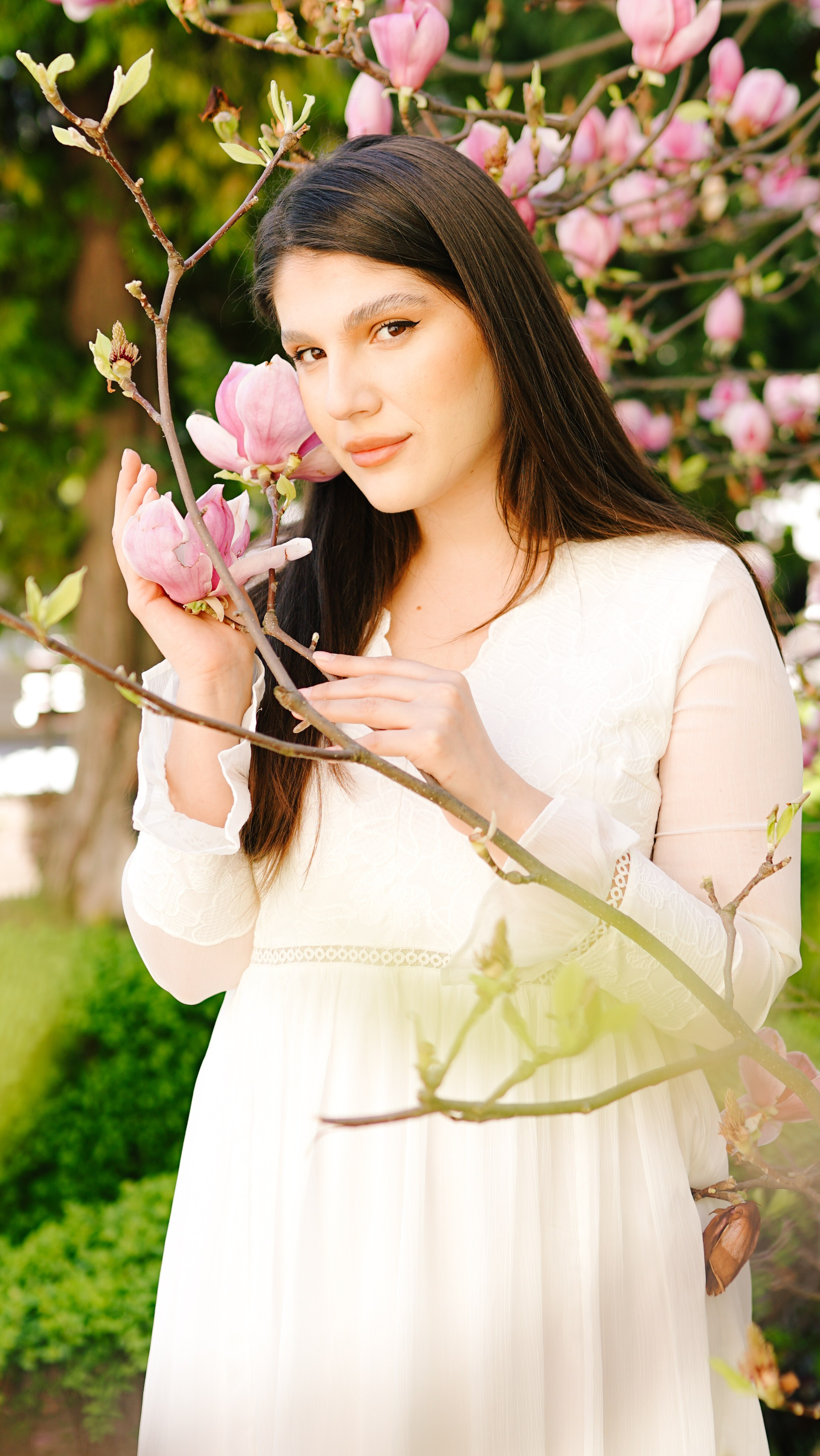 Fotografie de Portret Brașov | Artist Mădălina Beda. Madalina Beda- Artist vizual, fotograf, doula la nastere, consultant babywearing Brasov si in toata tara