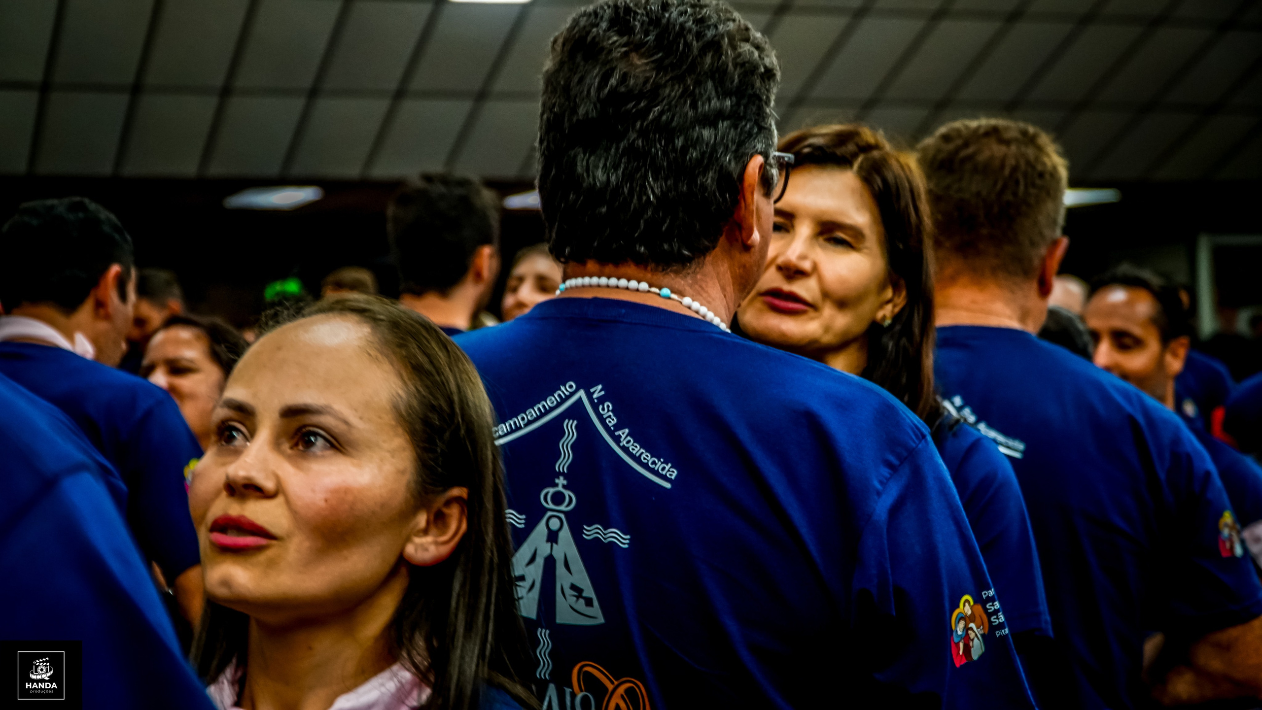 Acampamento Casais. Handa Produções