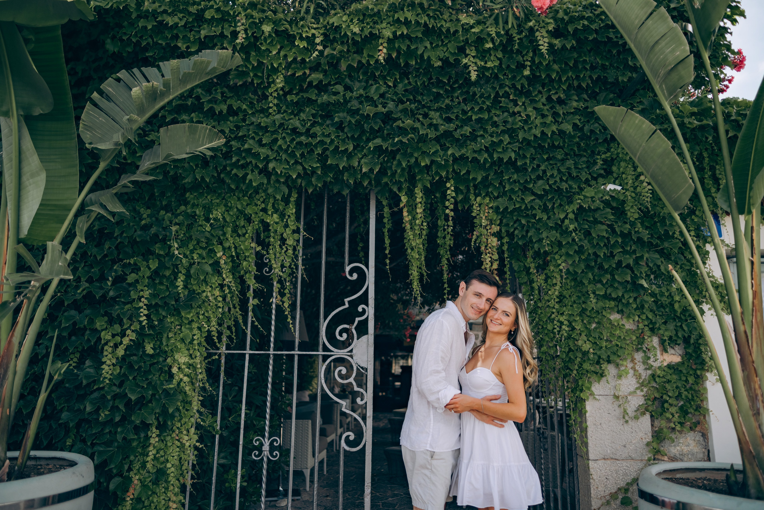 Relaxed Couple Session in Mallorca — Citrus Fields & Seaside. Фотограф у Пальма де Майорка