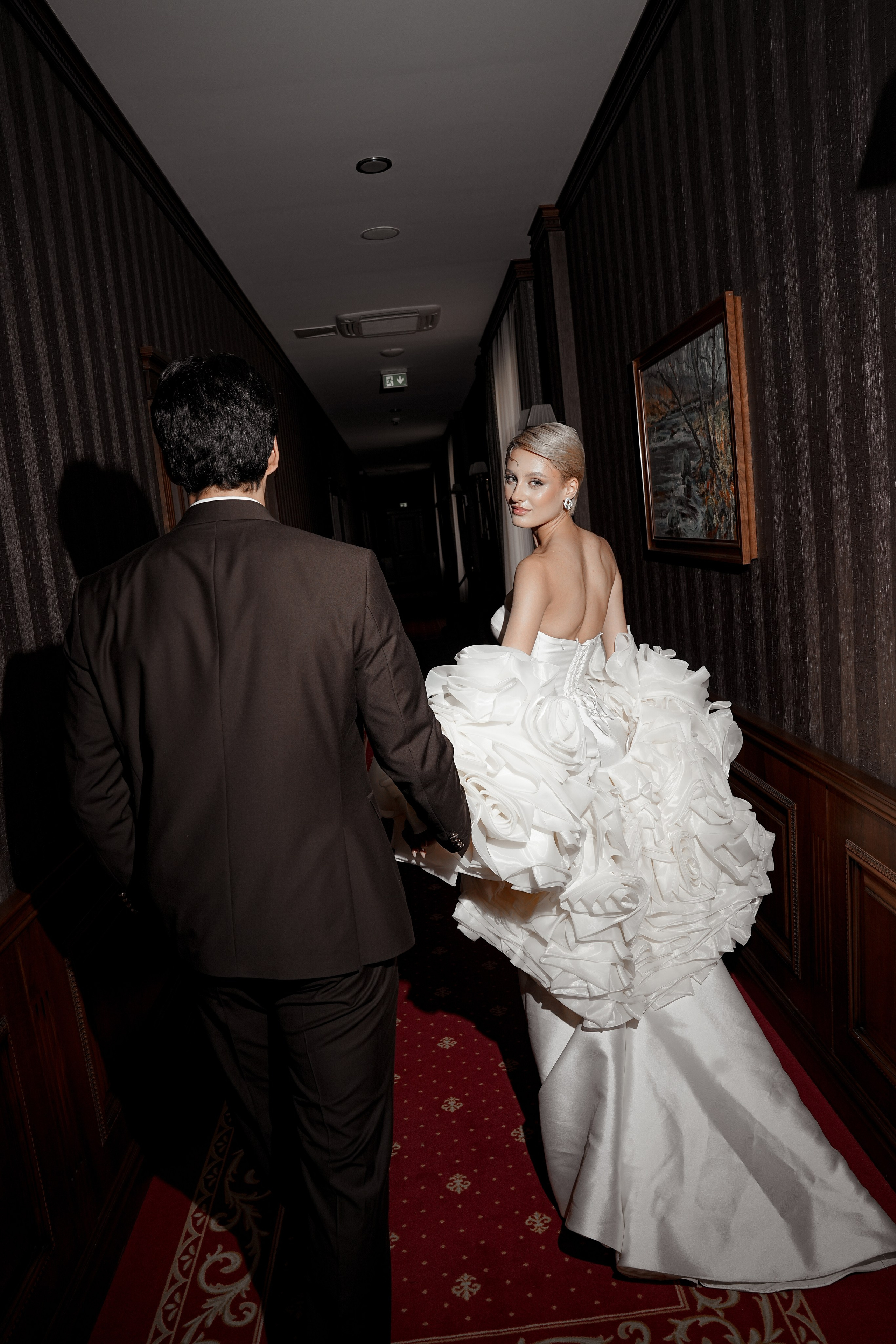 Николь Амир