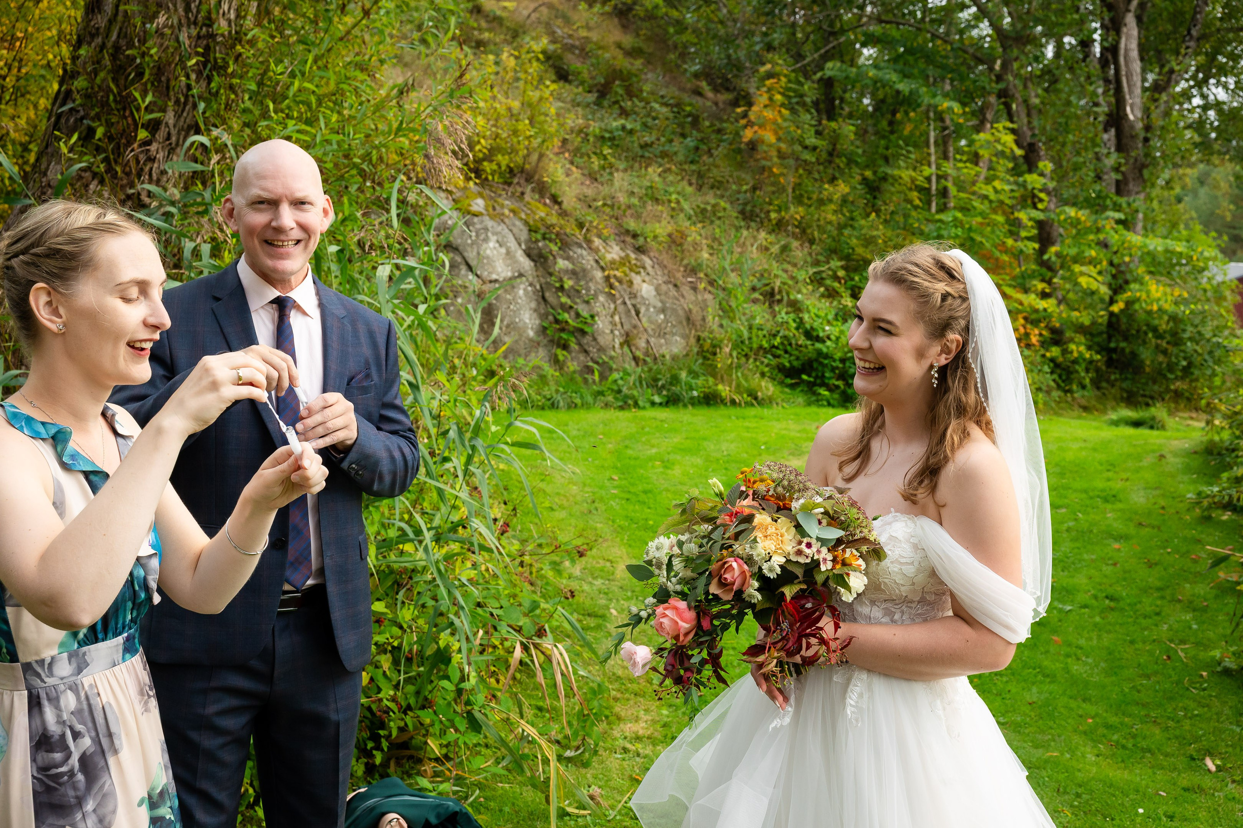 Bryllupsfotografering på Tromøya i Arendal. Bryllupsfotograf i Oslo og Rogaland — Meisal Media