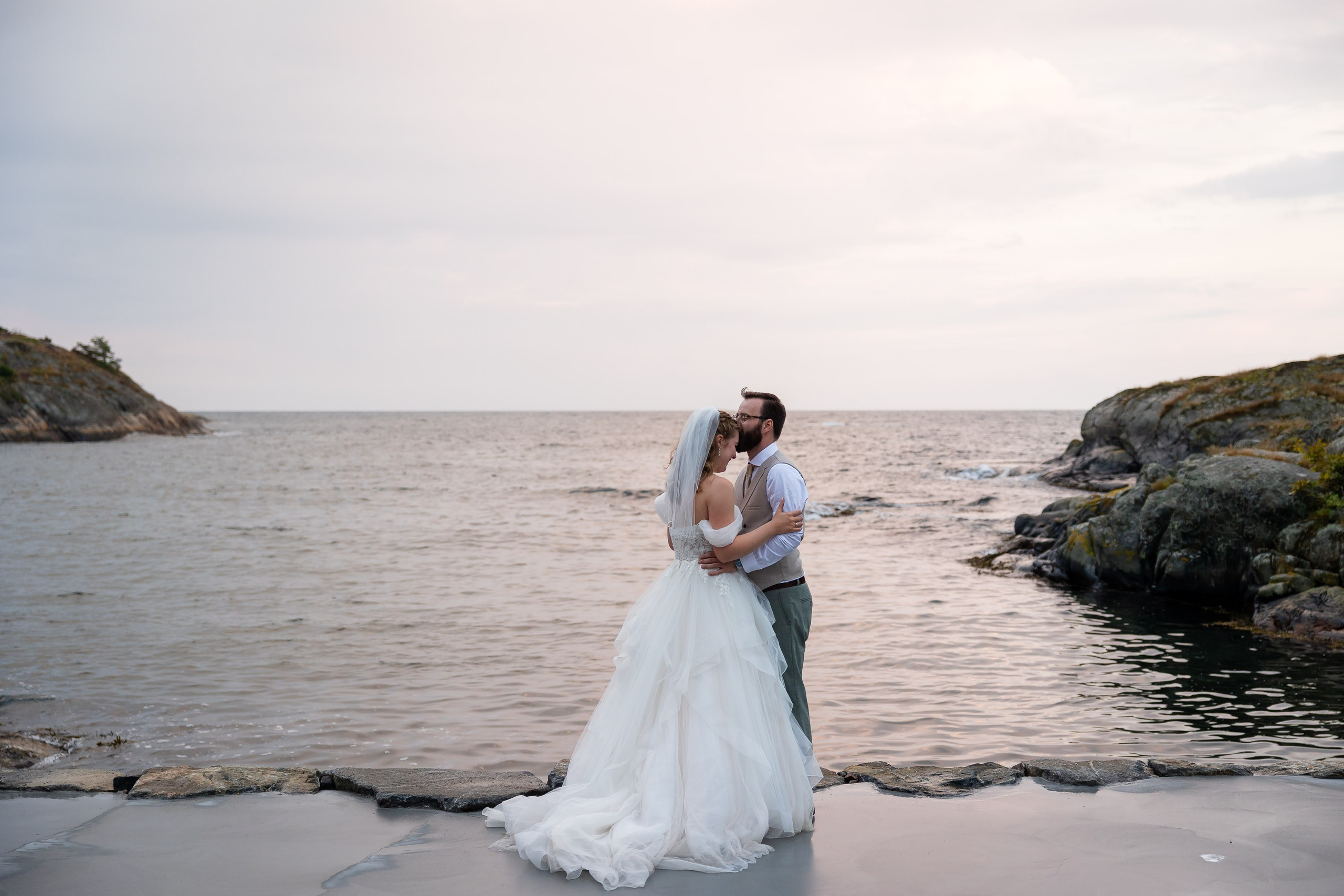 Bryllupsfotografering på Tromøya i Arendal. Bryllupsfotograf i Oslo og Rogaland — Meisal Media