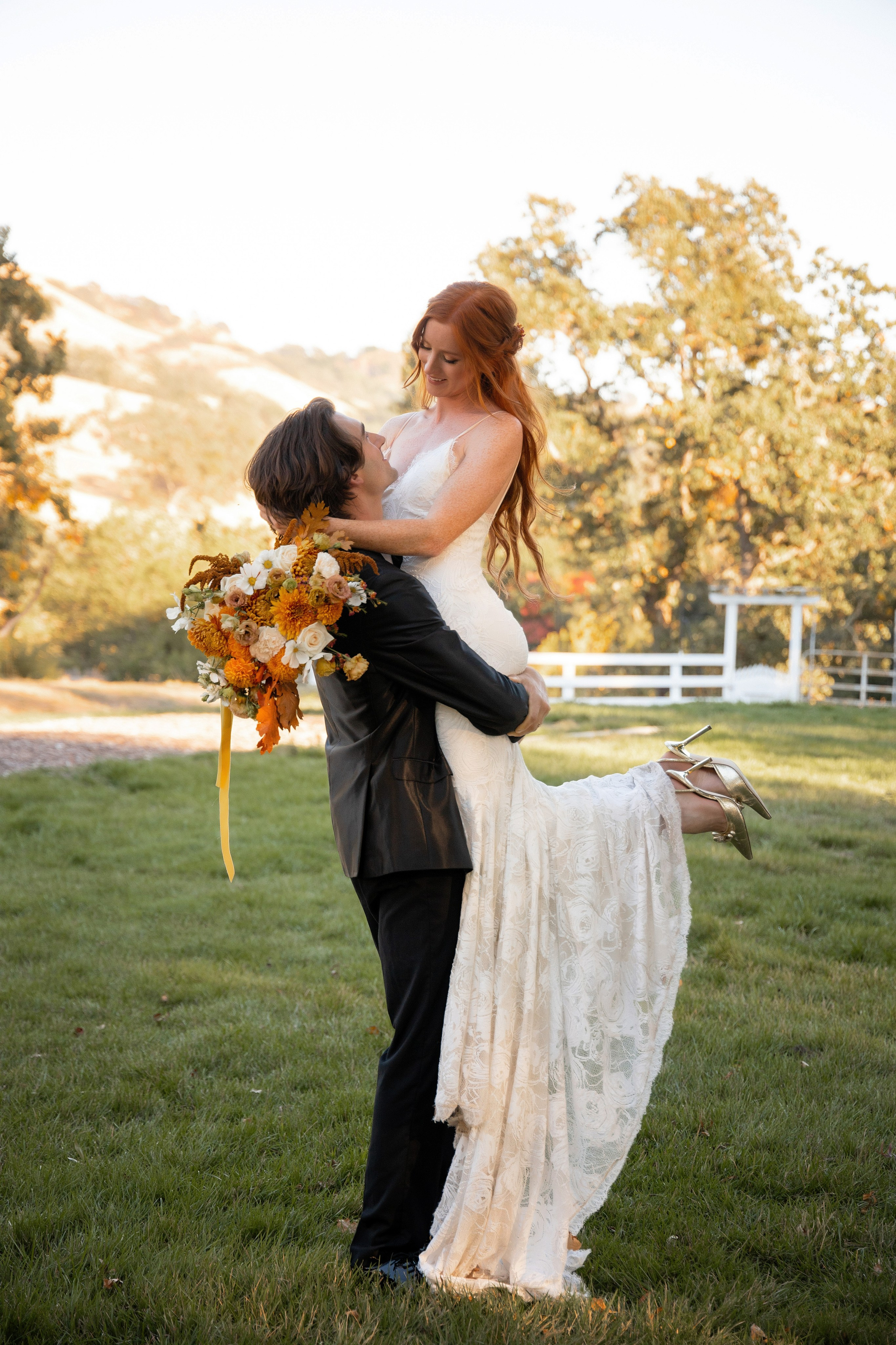 Wedding photo shoot. Bay Area Photographer: family, maternity, love story, wedding