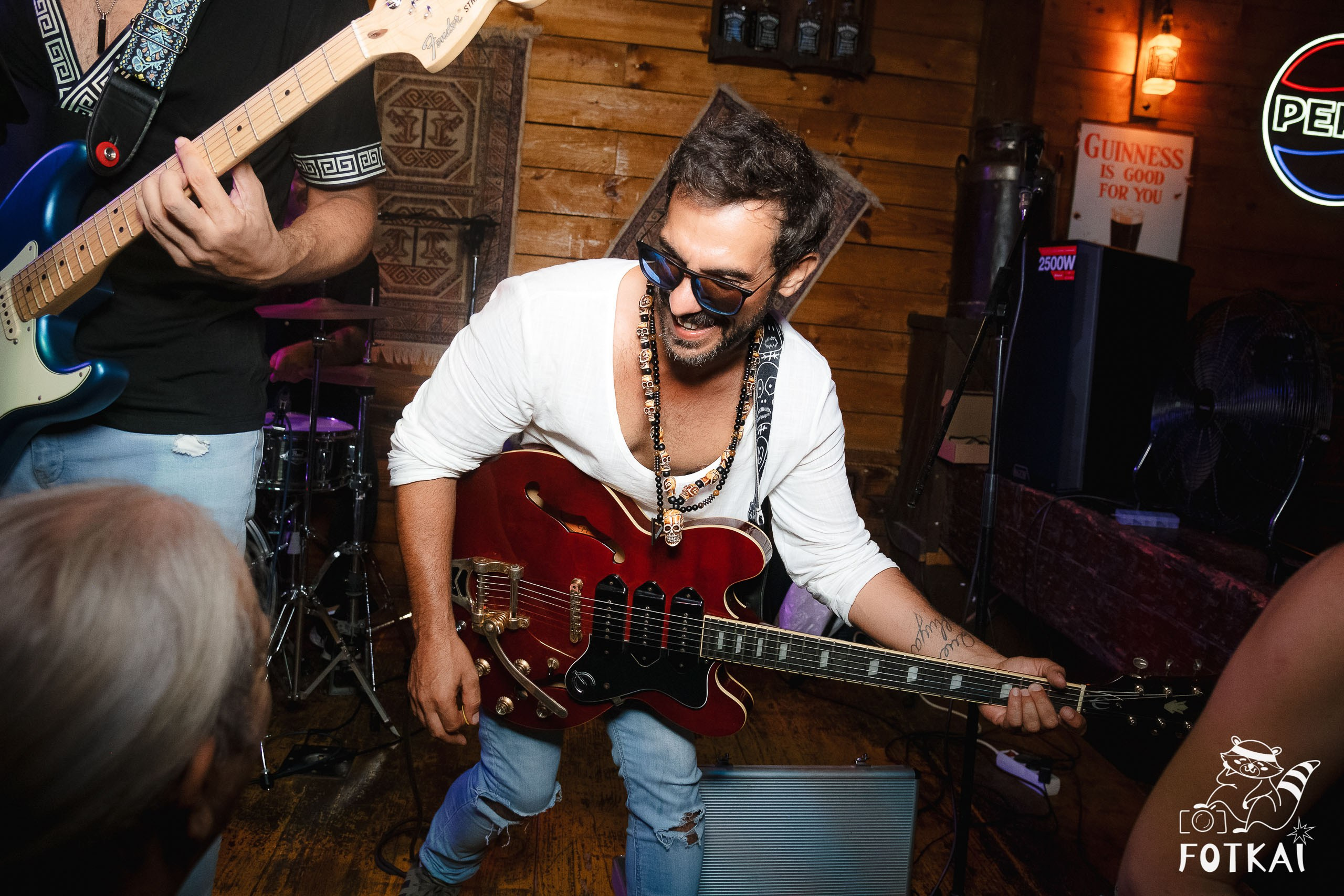 Stones of the Coast en El Paso Rock Bar Torrevieja: Reportaje fotográfico 20.09.25 | FOTKAI