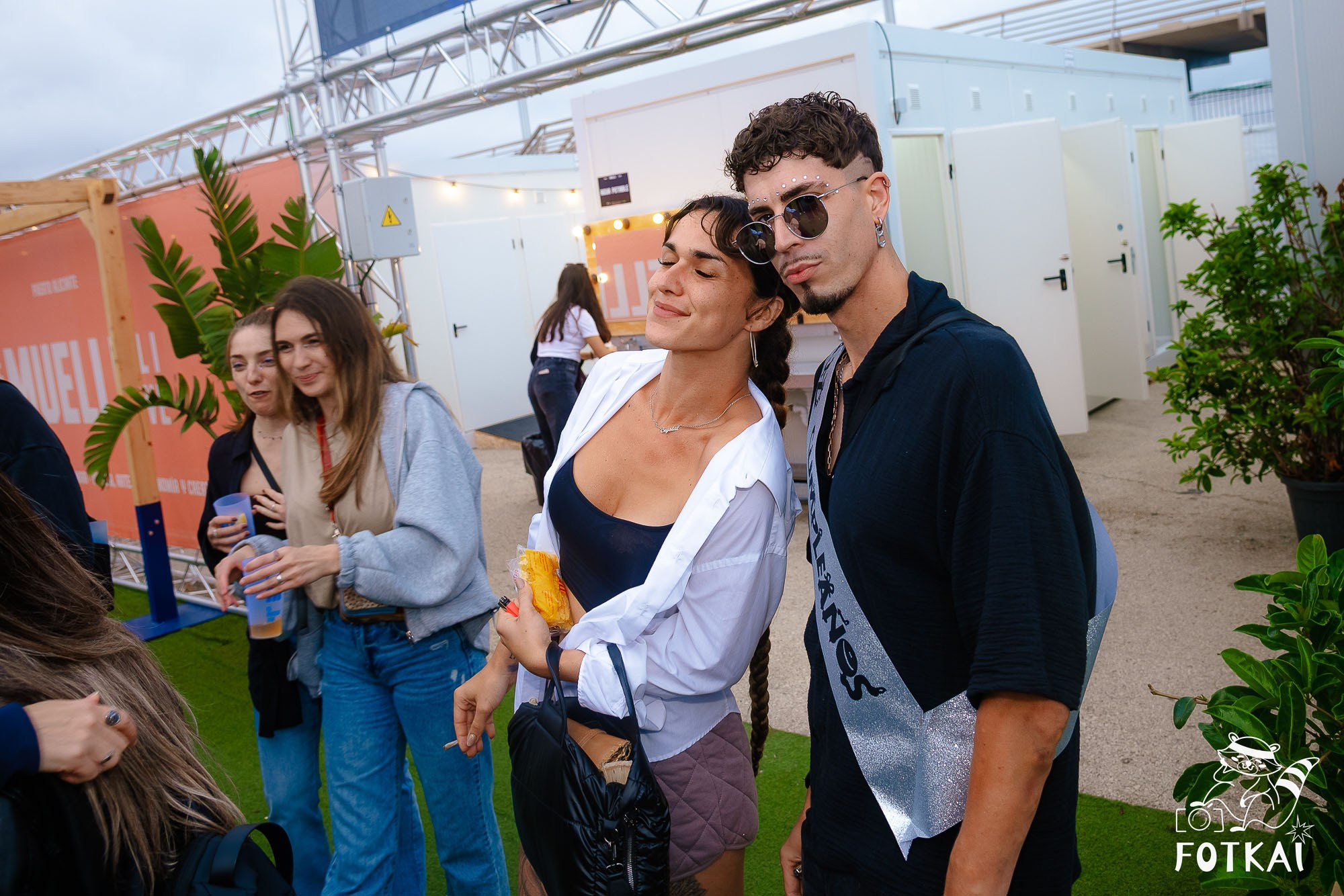 Cariña La Fiesta 2.0 — Fotos del evento en El Muelle Live, Alicante, 2026 | FOTKAI