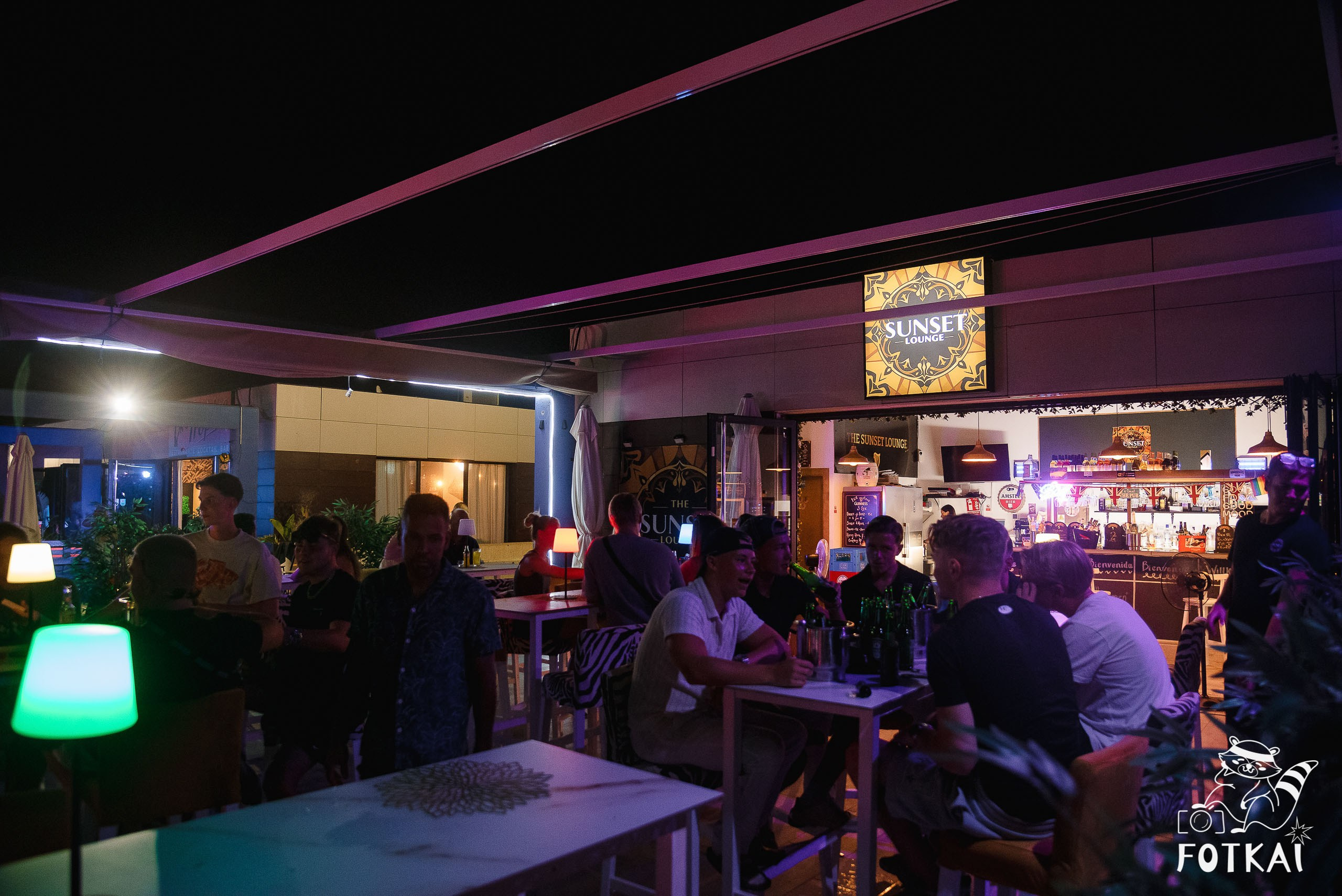 The Sunset Lounge Bar: Reportaje fotográfico 15.08.25 | FOTKAI