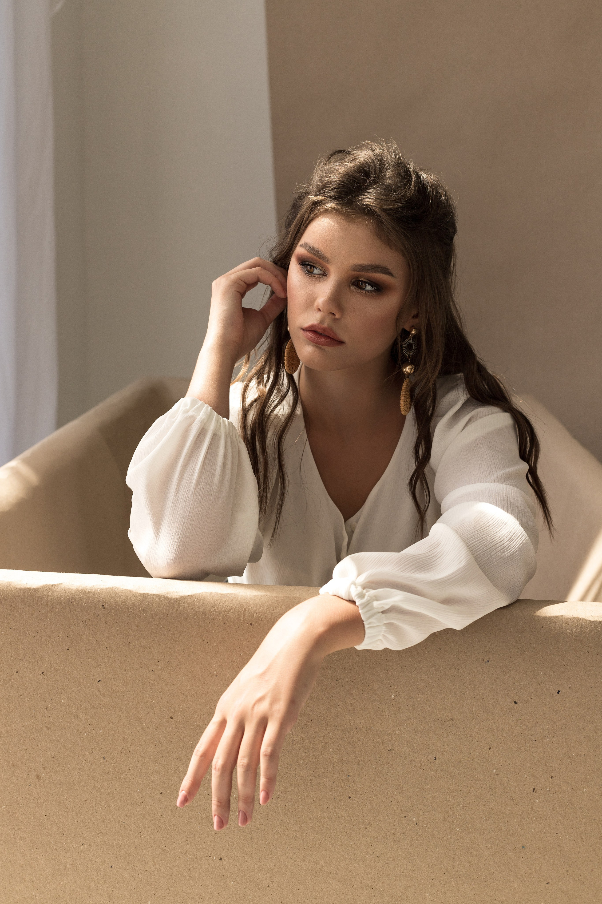 Maria: cozy home portrait session. Alice Bell — Wedding photographer in New York
