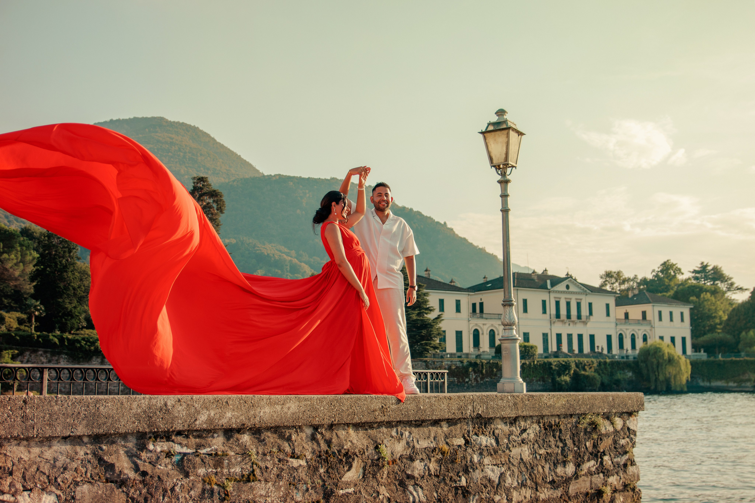 Maternity photosessions Milano and lake Como Bellagio. Wedding and elopement photographer Italy Tuscany Como Milan Pavia Marija Galaka