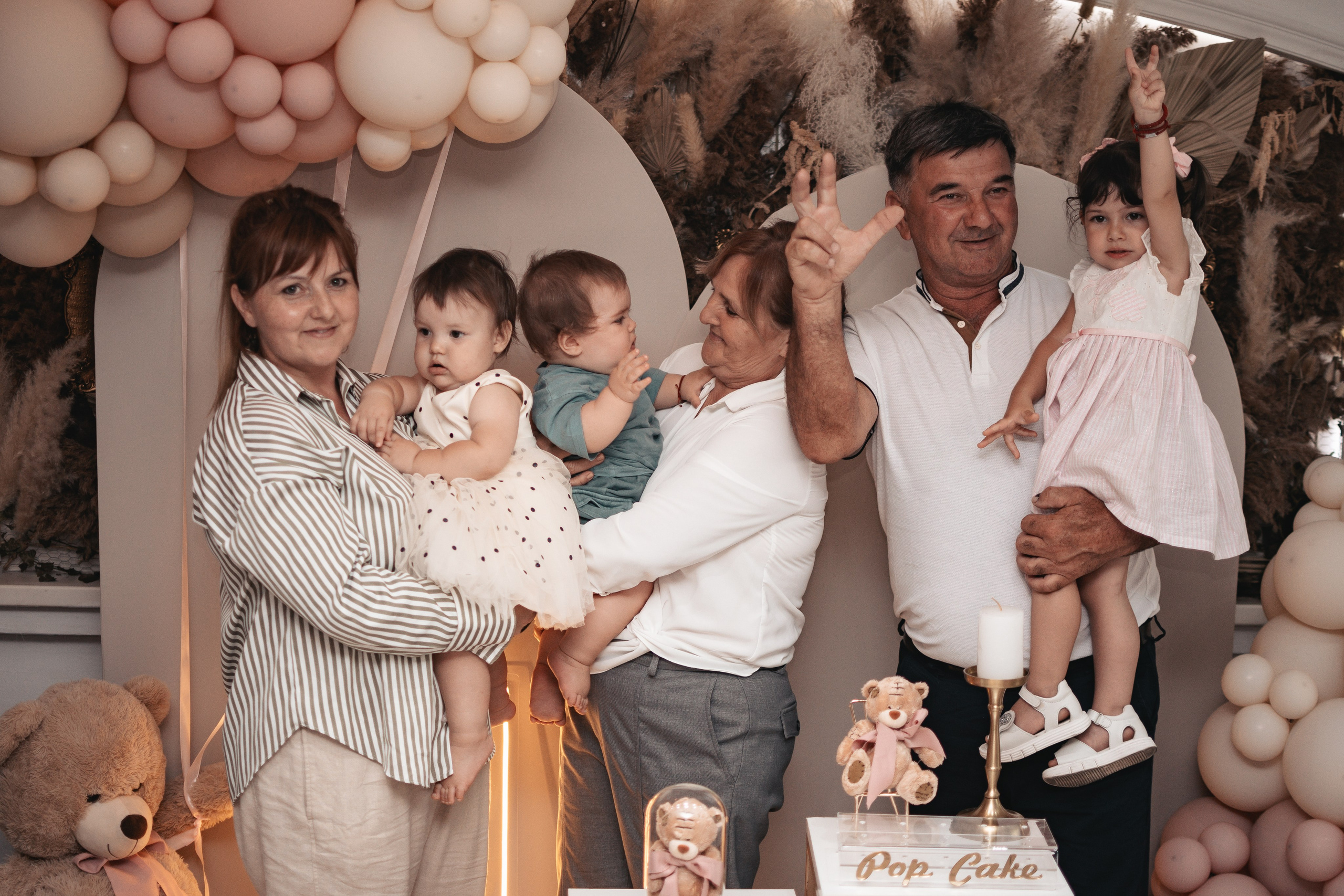 Isidora, rođendan. BambinaaPhotography