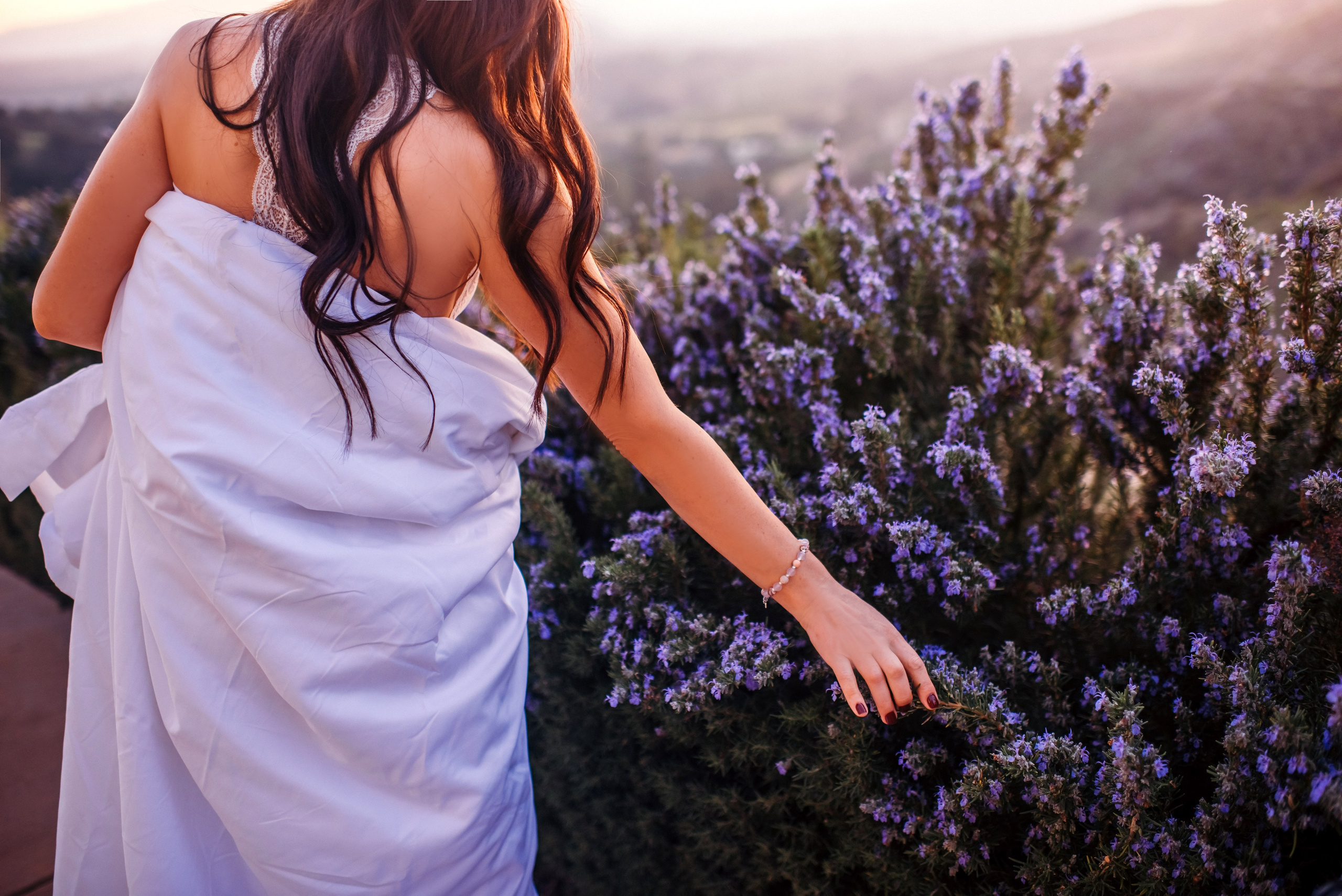 Wedding photo shoot. Wedding photographer. Wedding, maternity and family photographer in Charlotte Tasha Minn