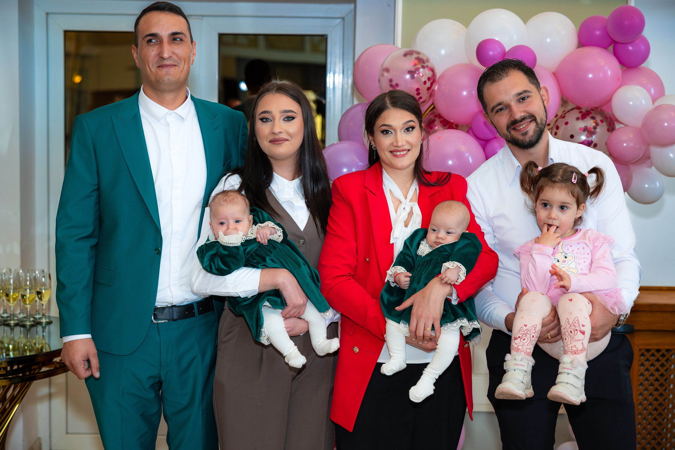 Botez Natalia si Carolina. Ionut Brehuescu — Fotograf