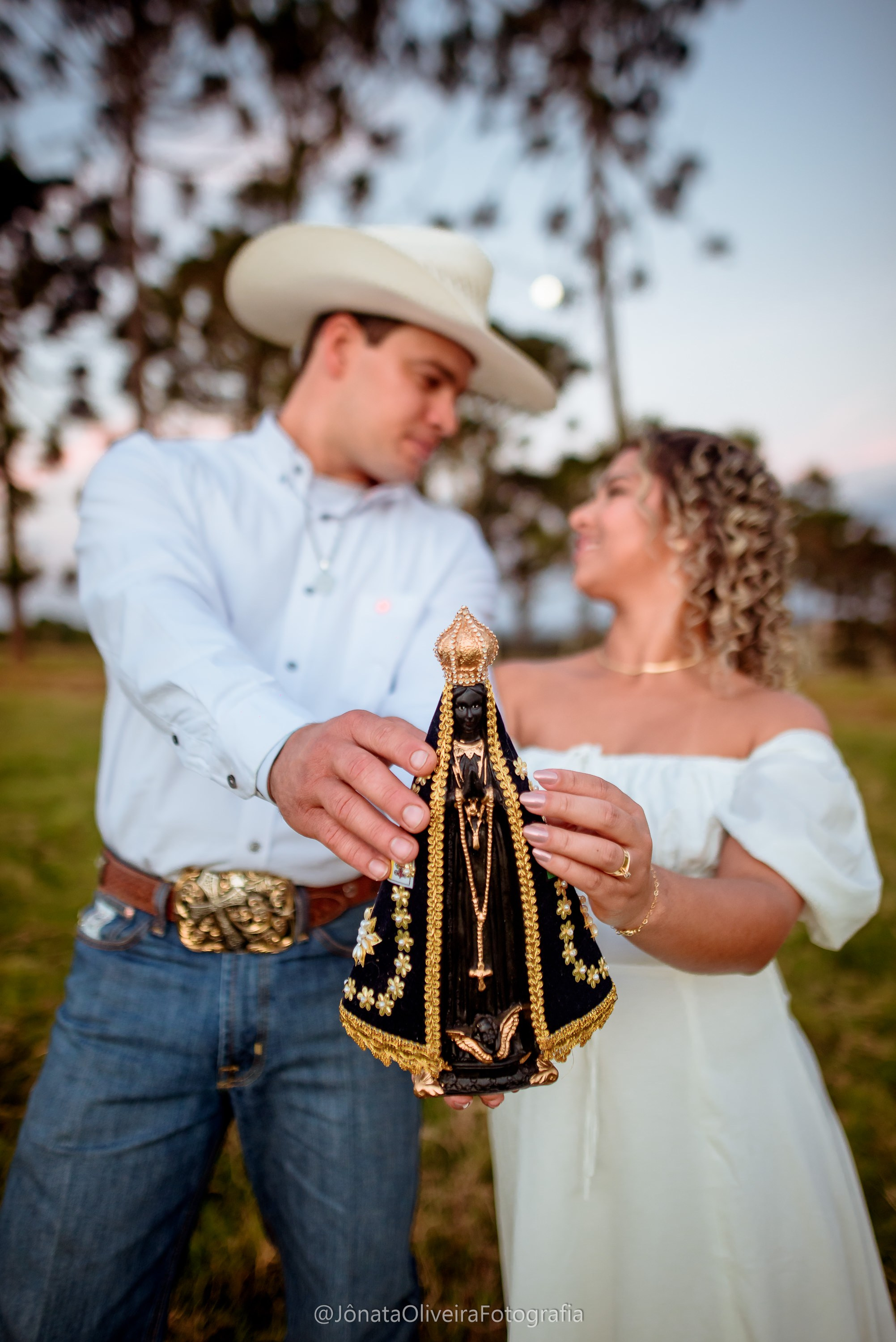 Pre Wedding Luérica e Vinicius. Fotografia de casamentos e ensaios em avaré Jônata Oliveira