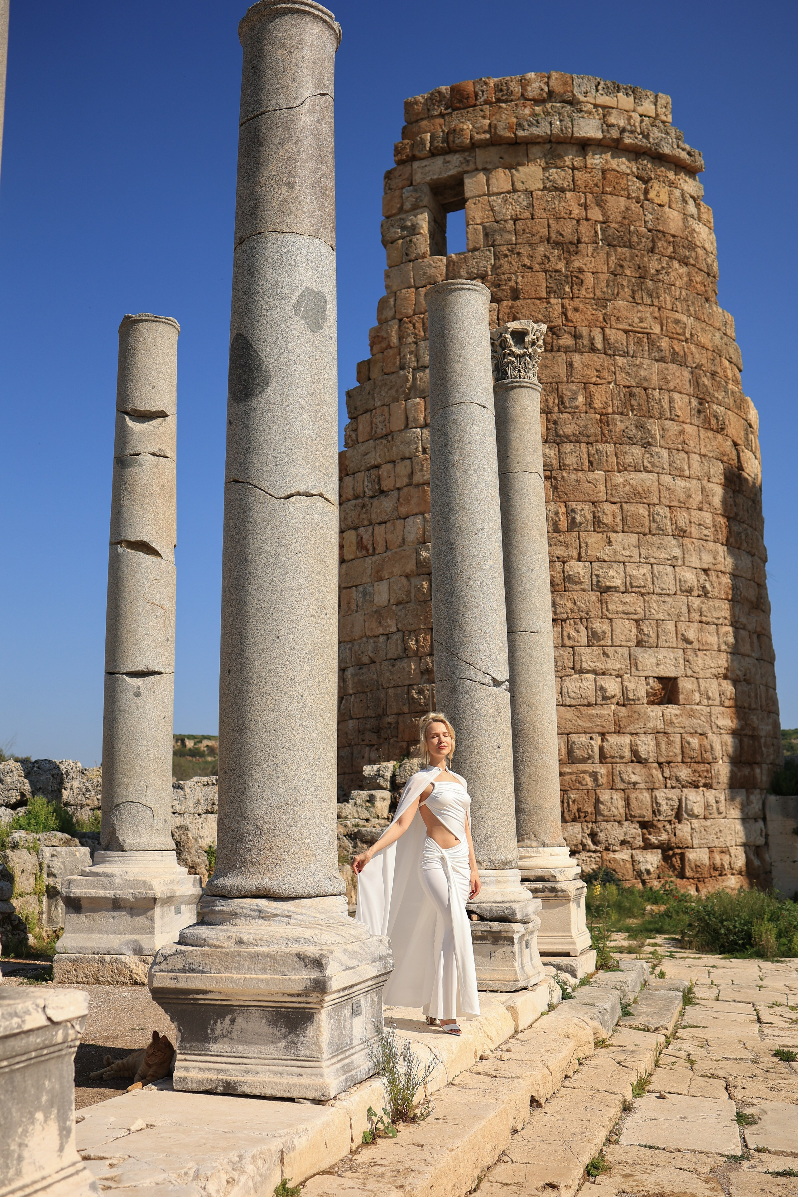 Фотосессия в Анталии в античном городе Перге