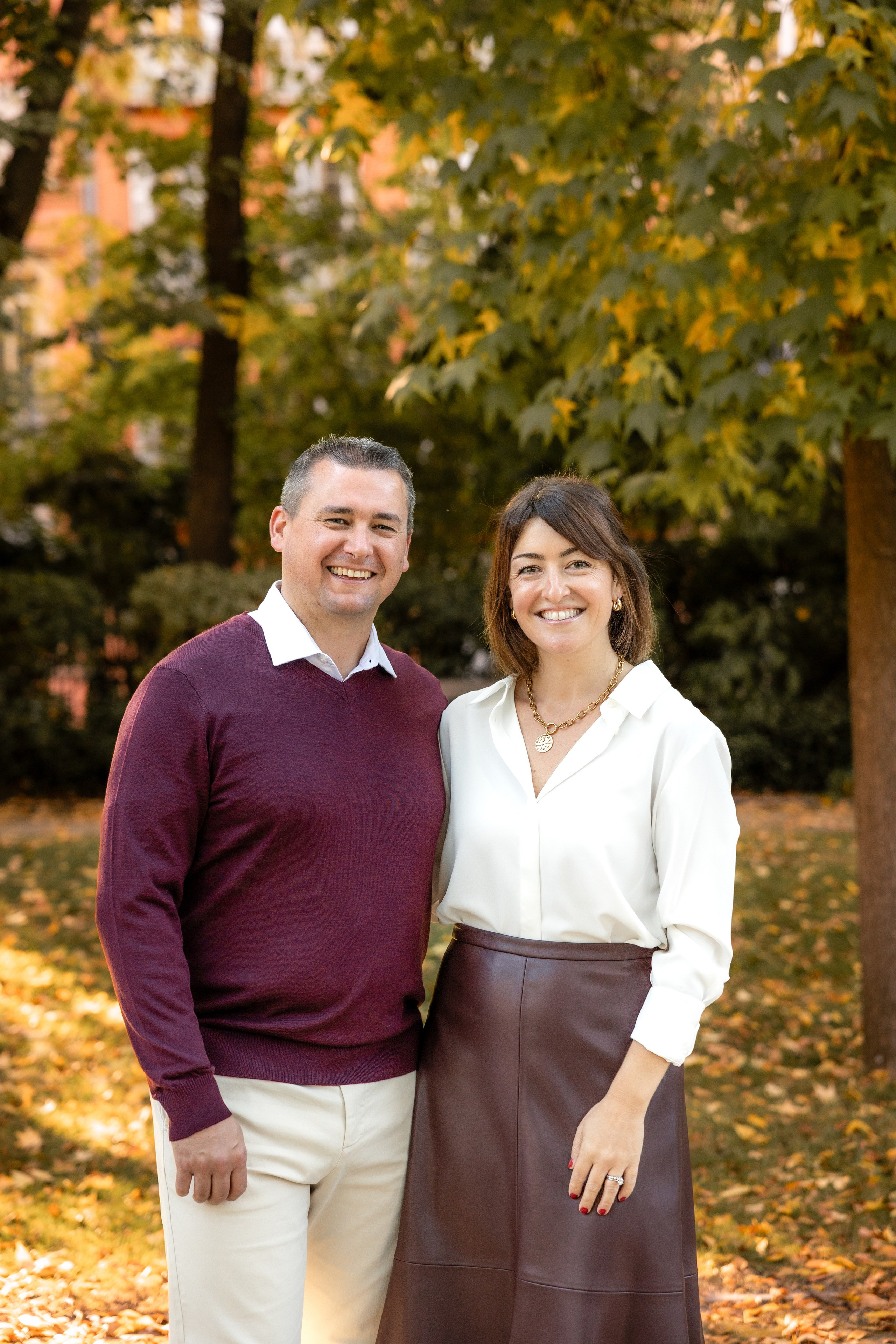 Autumn Family photoshoot in Toulouse. Jardin des Plantes. Eugénie Smirnova — your photographer in Toulouse and southwest France