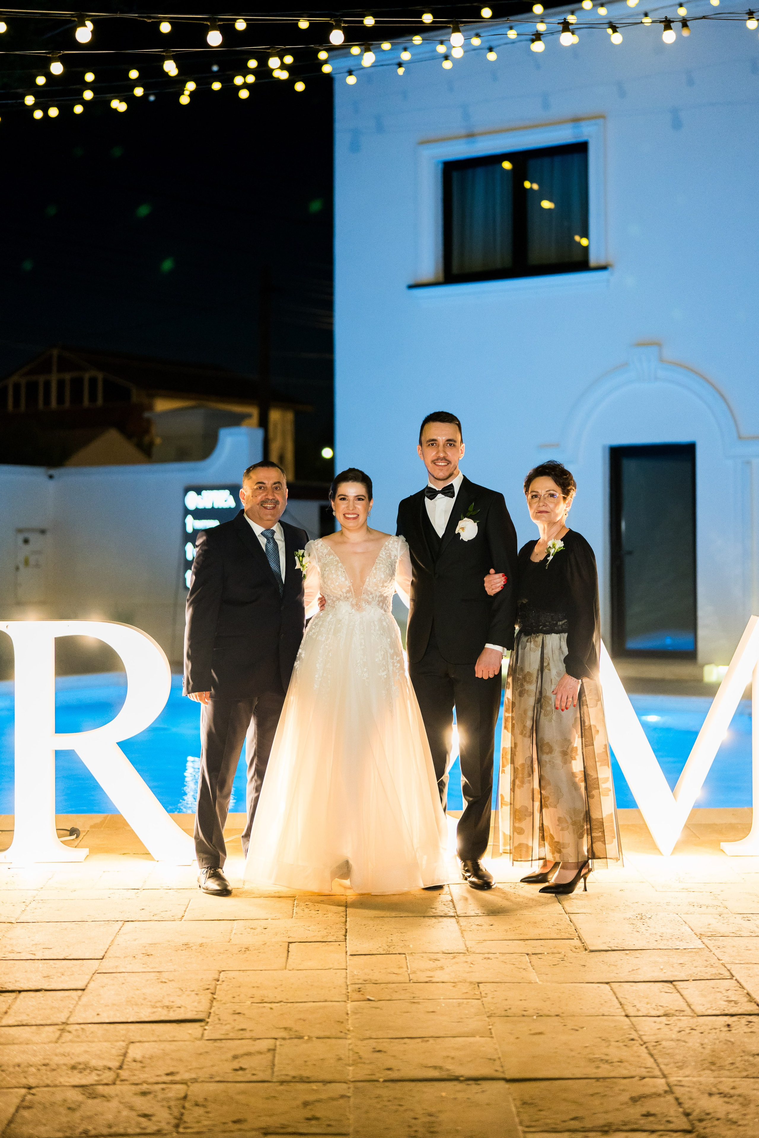 PARTY. Gabriel Florea — Fotograf nuntă București