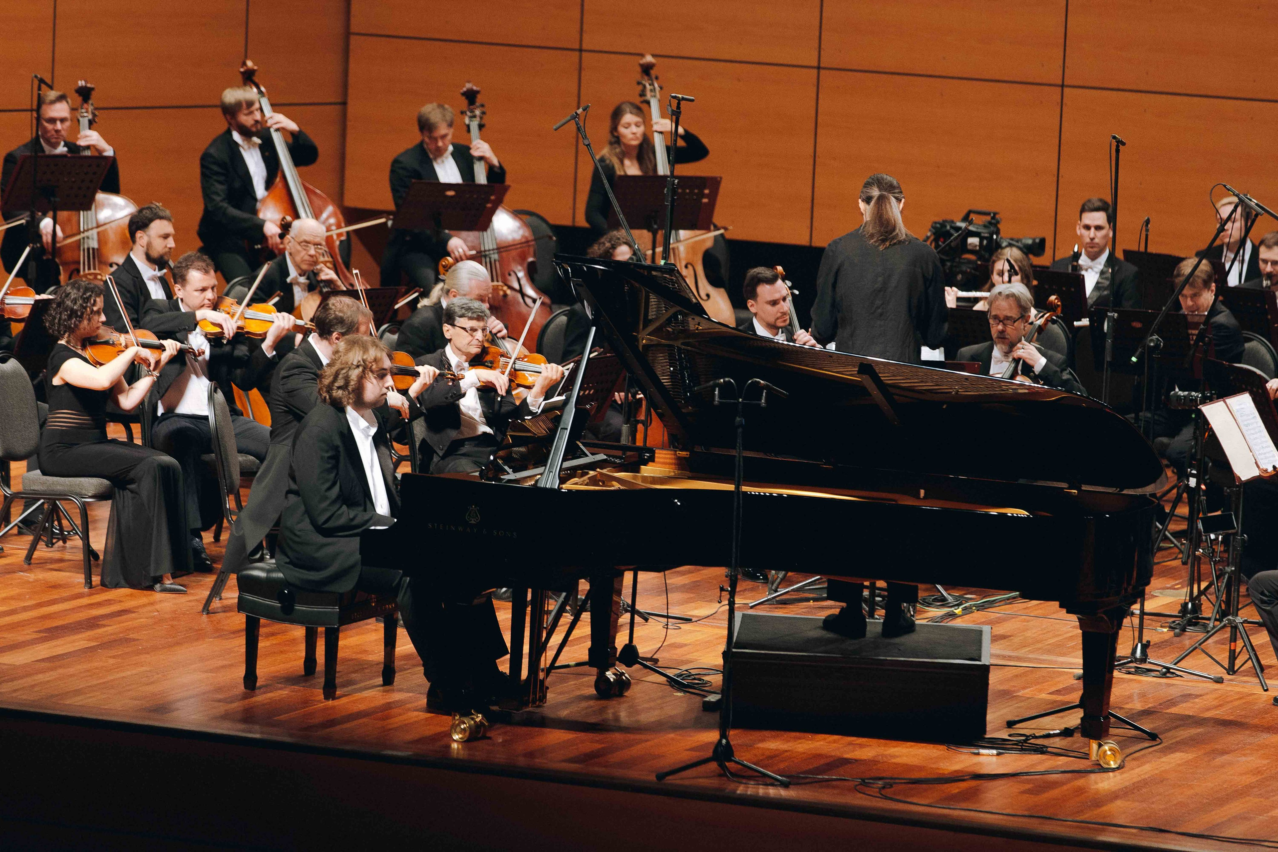 The Tchaikovsky Academic Grand Symphony Orchestra in Istanbul. Wedding&Event photographer Ismail Rzayev in Baku