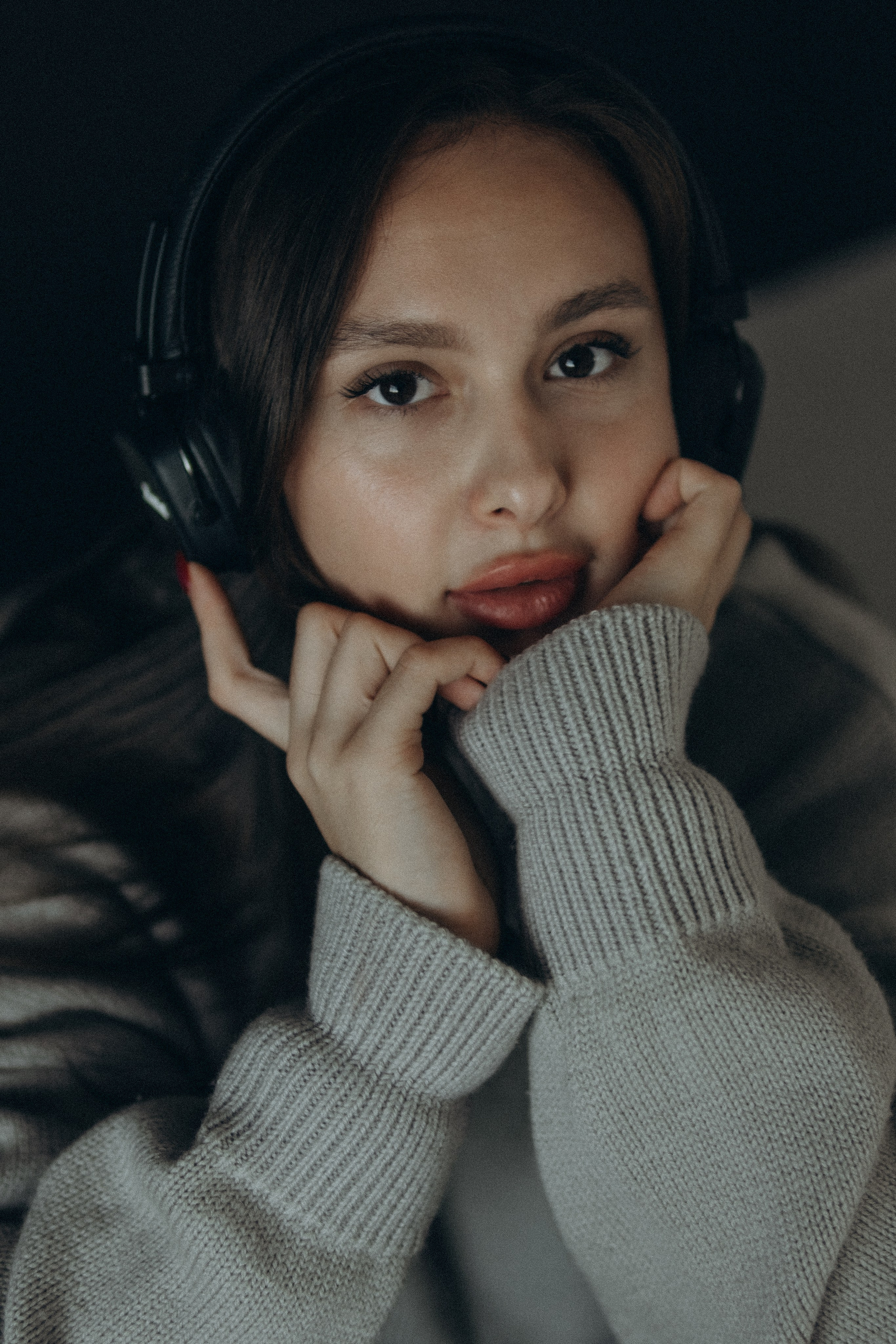 Elvira. Lens Captures Life