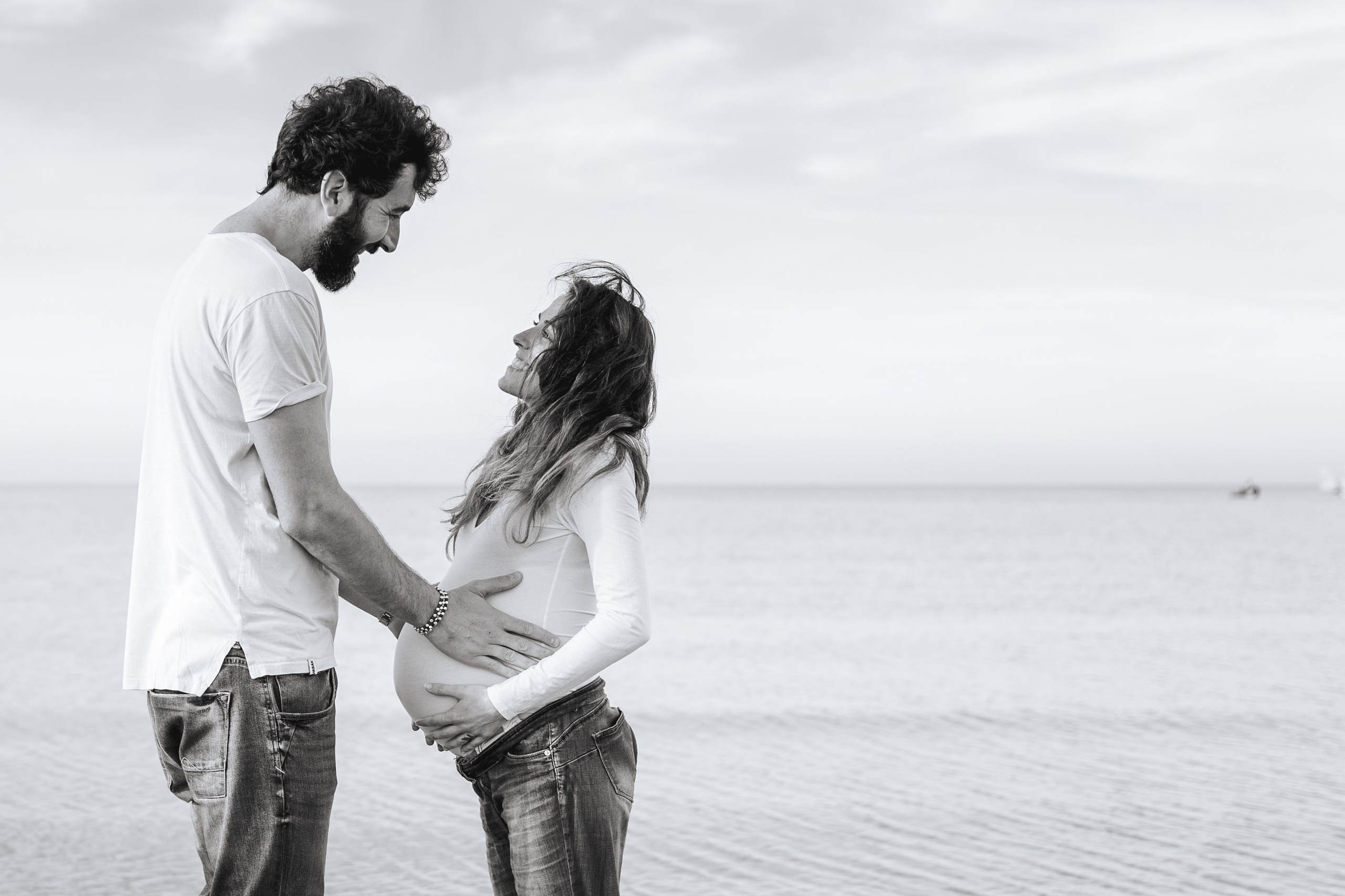 Maternity. Fotografo di famiglia, neonati, maternity, ritratti, matrimoni, cerimonie, Rimini
